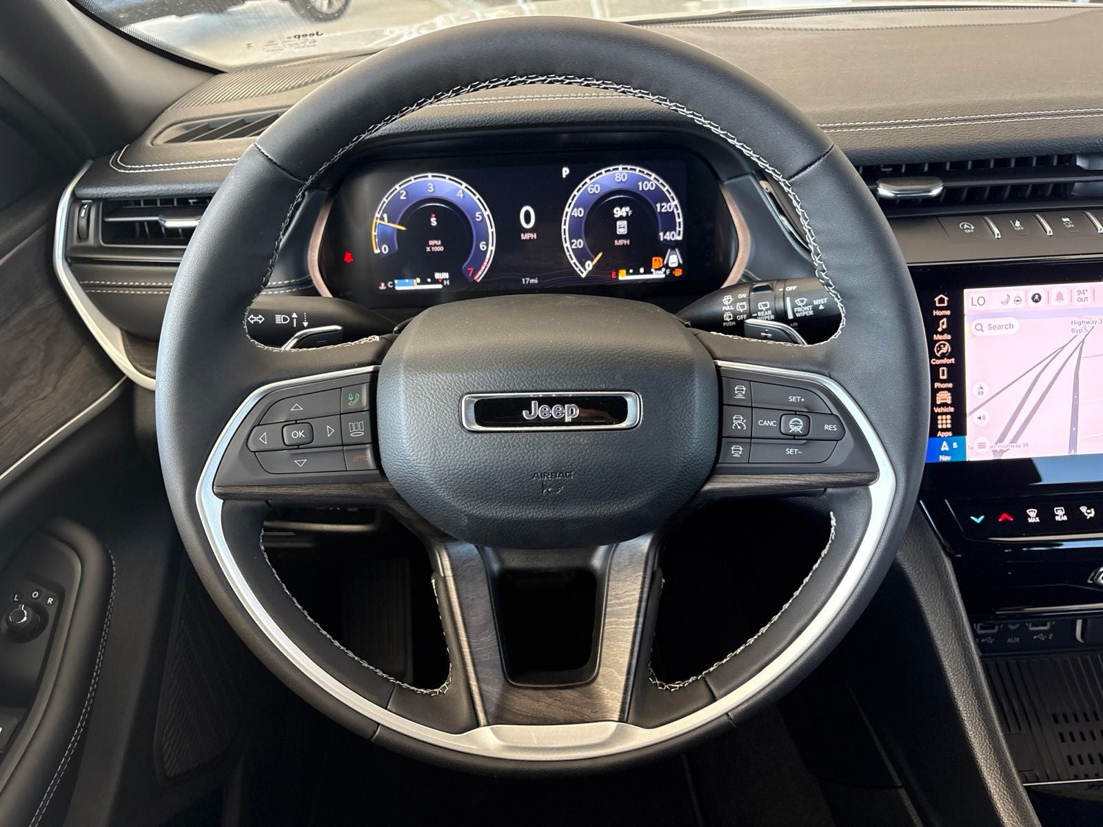 2026 Jeep Grand Cherokee GRAND CHEROKEE LAREDO ALTITUDE 4X2