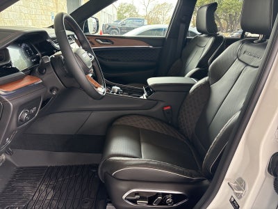 2025 Jeep Grand Cherokee GRAND CHEROKEE SUMMIT RESERVE 4X4