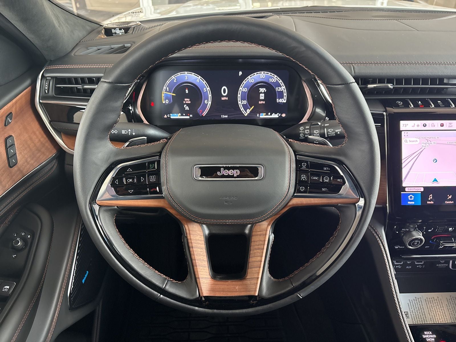 2025 Jeep Grand Cherokee GRAND CHEROKEE SUMMIT RESERVE 4X4