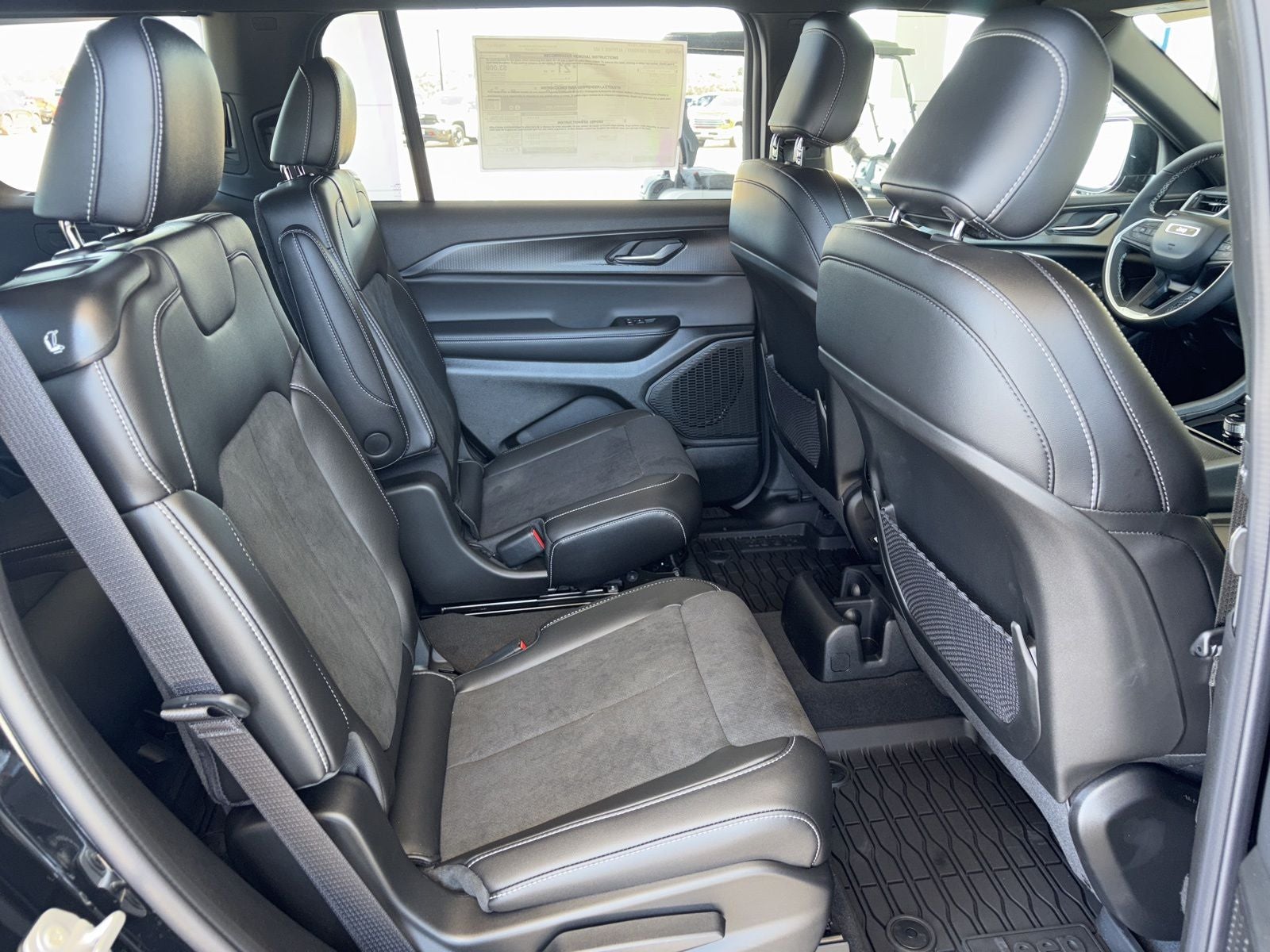 2025 Jeep Grand Cherokee L GRAND CHEROKEE L ALTITUDE X 4X2