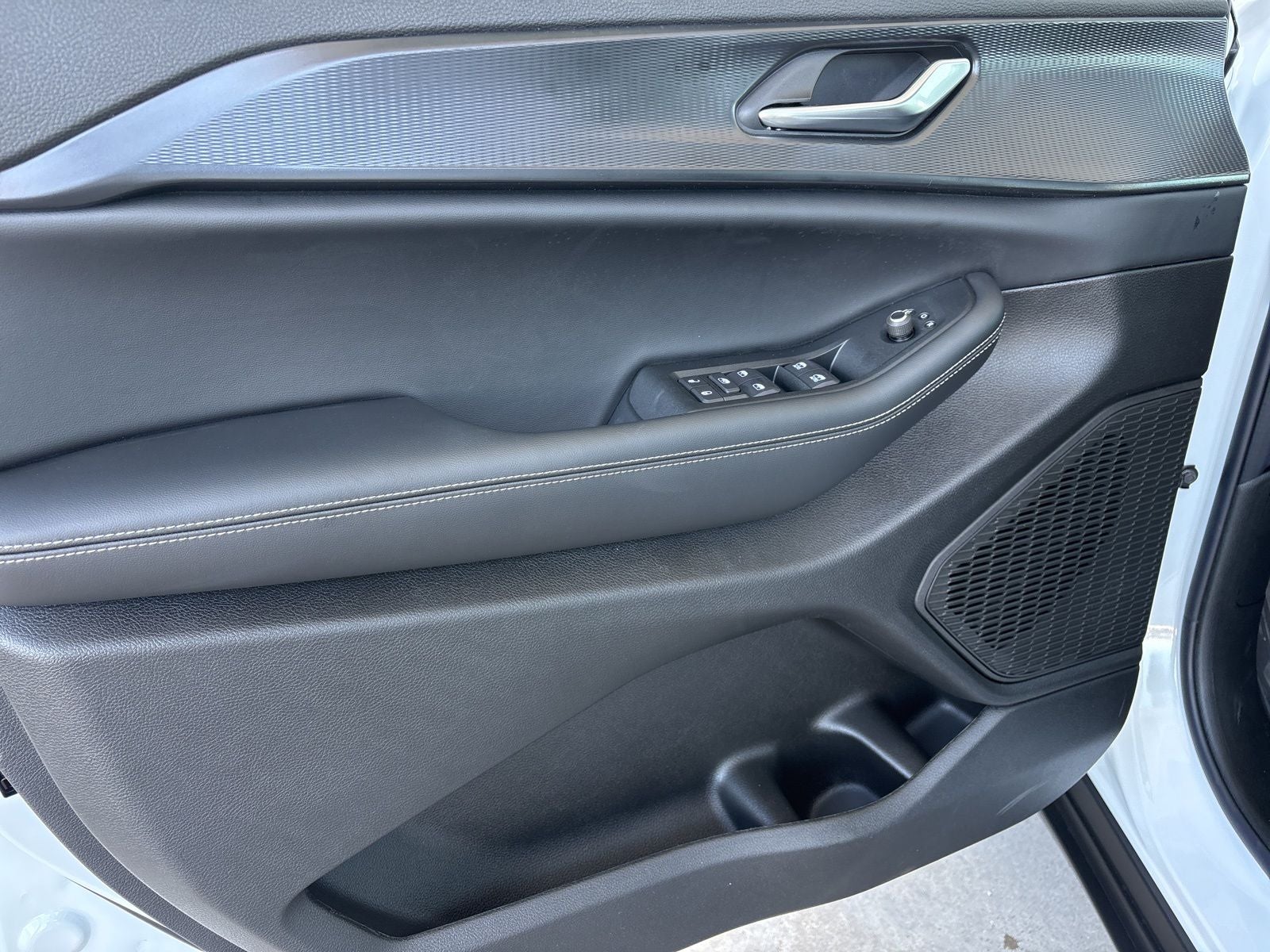 2025 Jeep Grand Cherokee L GRAND CHEROKEE L ALTITUDE X 4X2