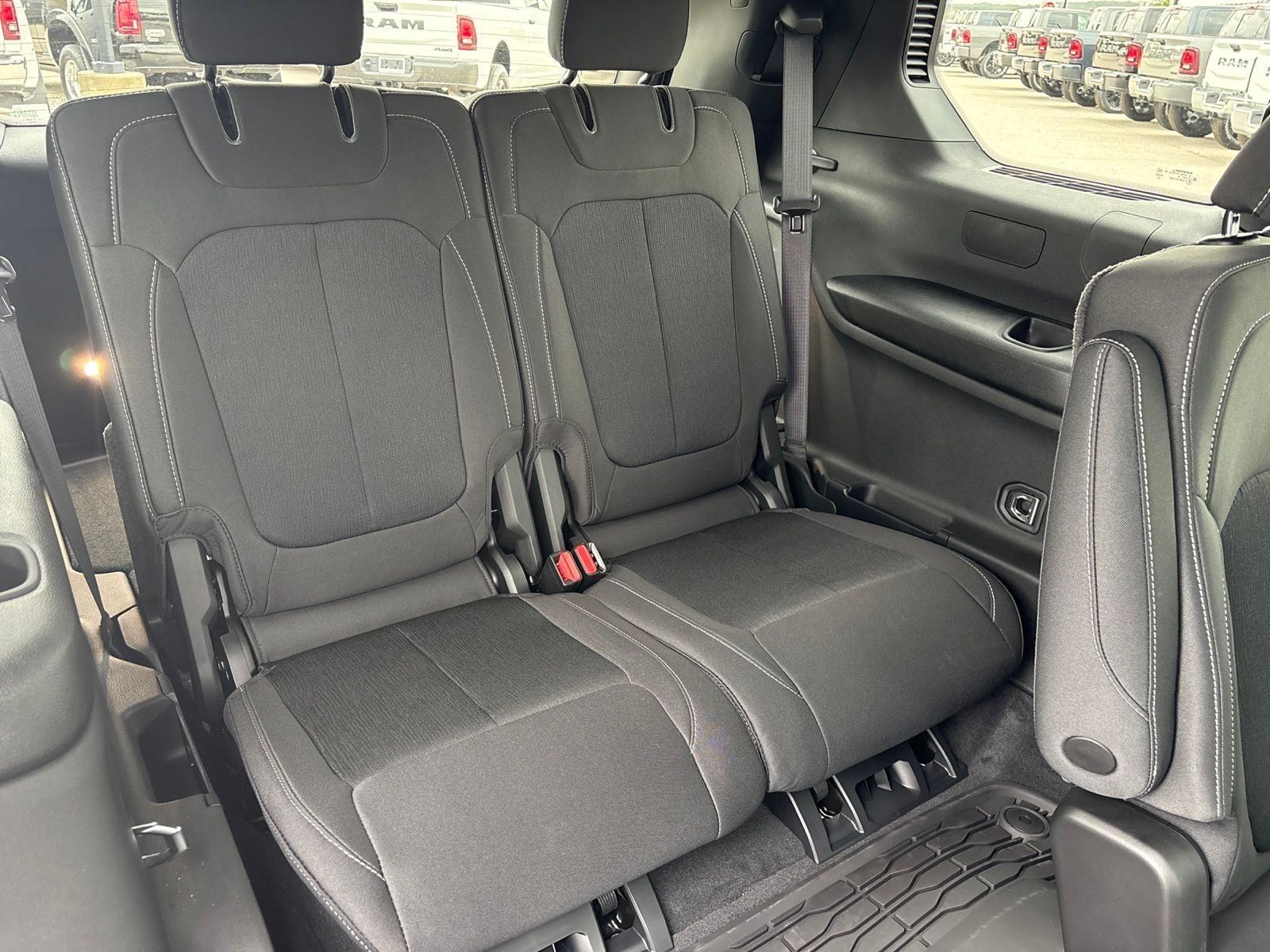 2026 Jeep Grand Cherokee L GRAND CHEROKEE L LAREDO 4X2