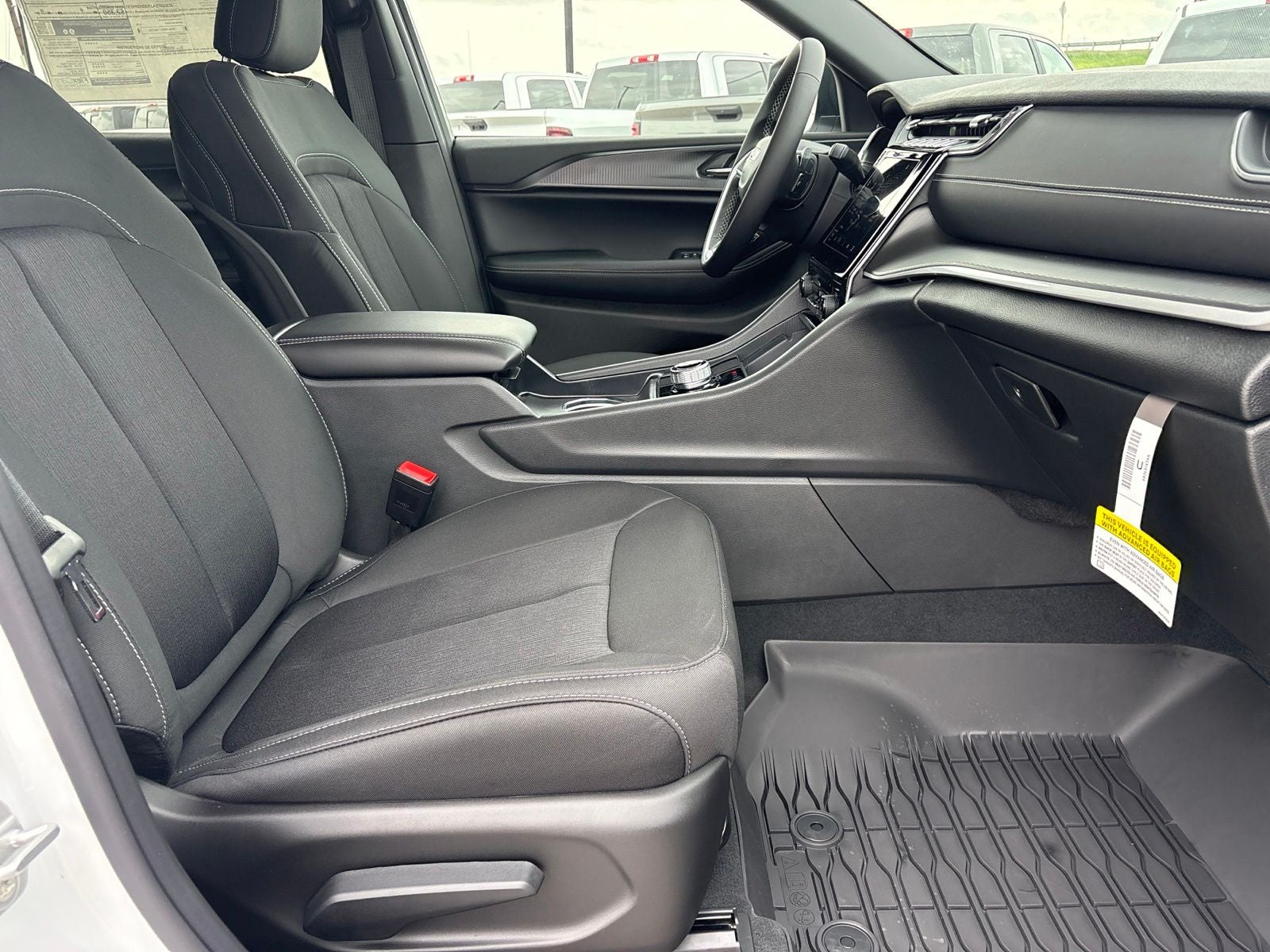 2026 Jeep Grand Cherokee L GRAND CHEROKEE L LAREDO 4X2