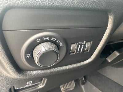 2026 Jeep Grand Cherokee L GRAND CHEROKEE L LAREDO ALTITUDE 4X2
