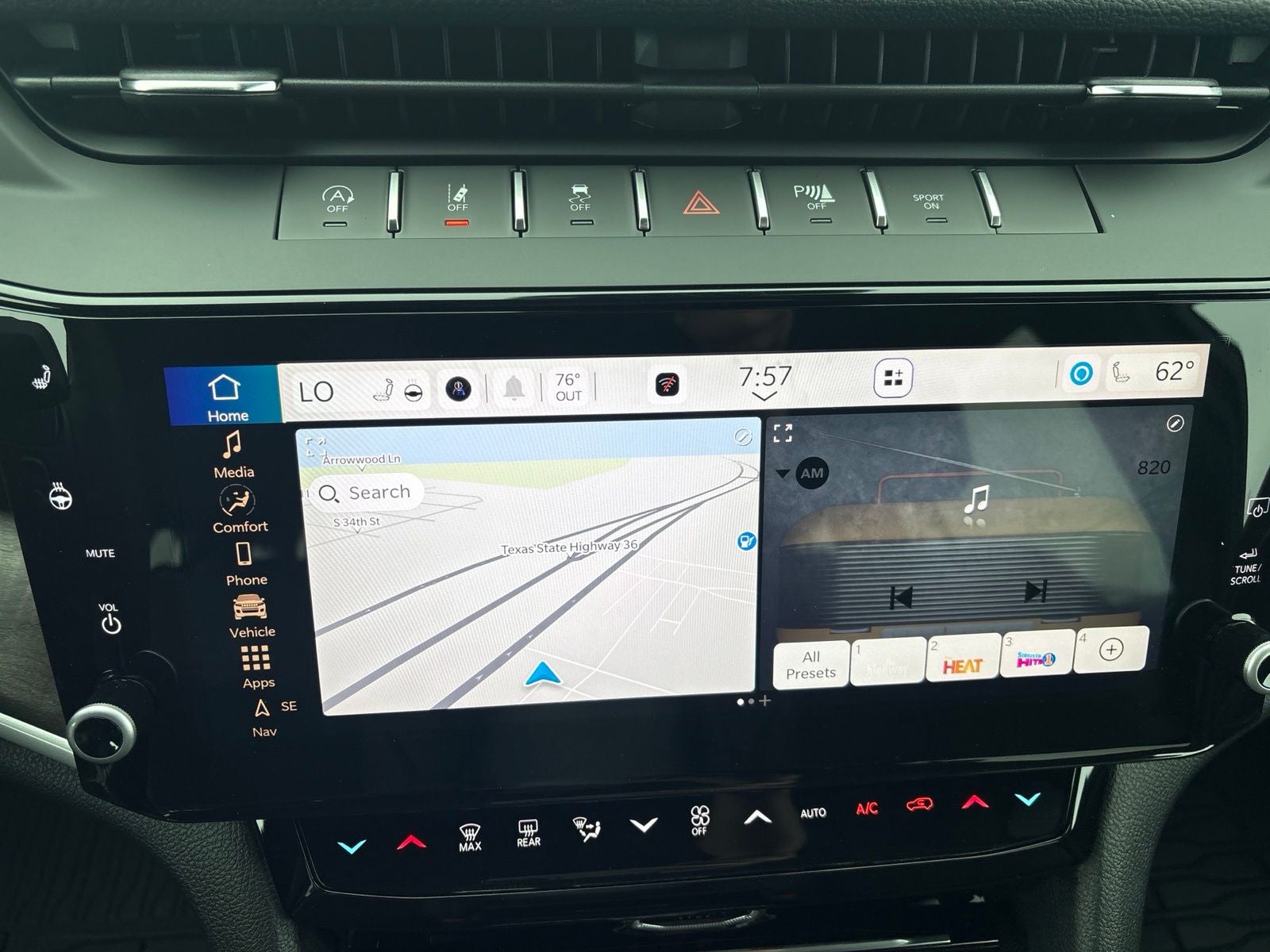 2026 Jeep Grand Cherokee L GRAND CHEROKEE L LAREDO ALTITUDE 4X2