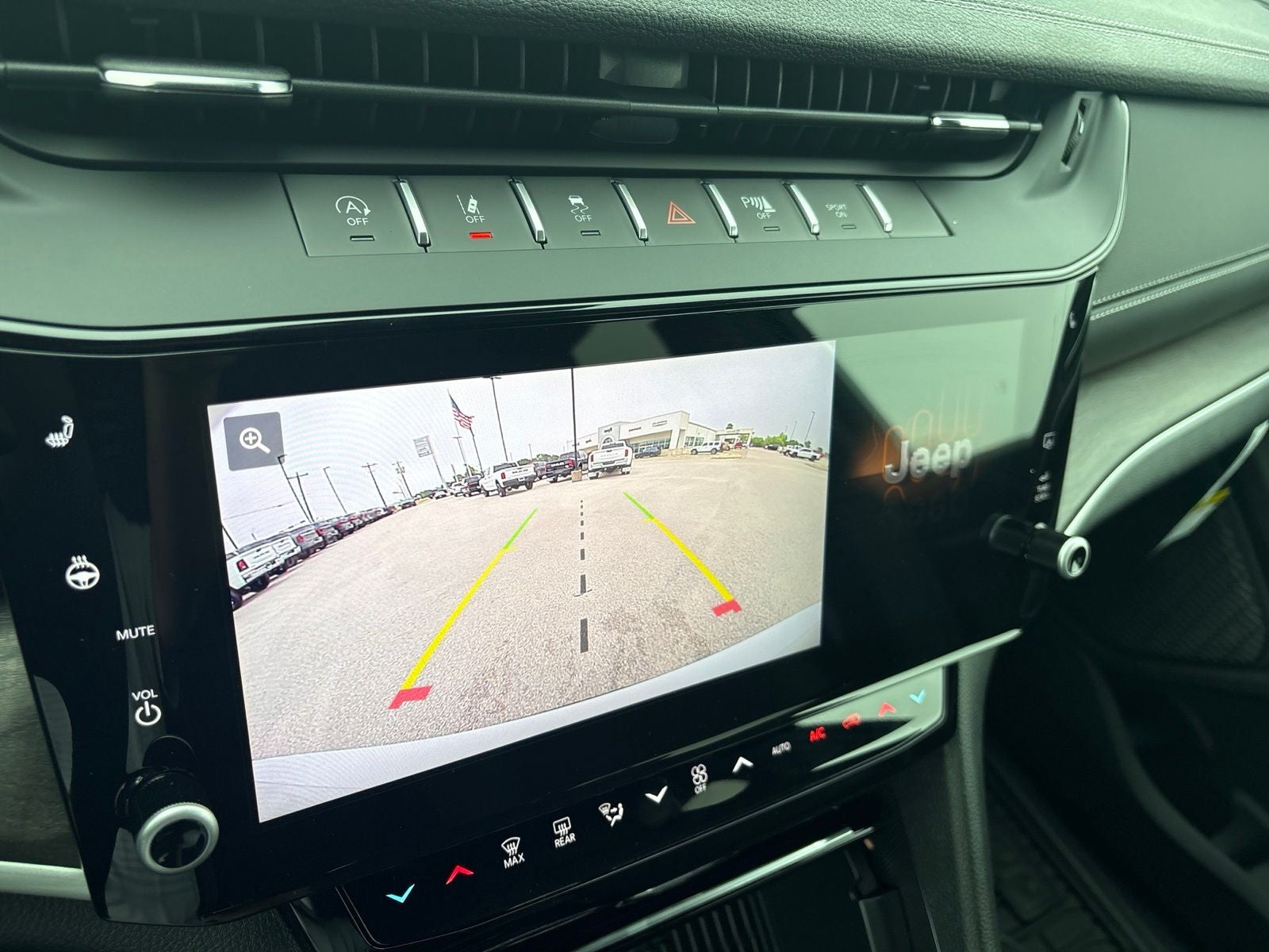 2026 Jeep Grand Cherokee L GRAND CHEROKEE L LAREDO ALTITUDE 4X2