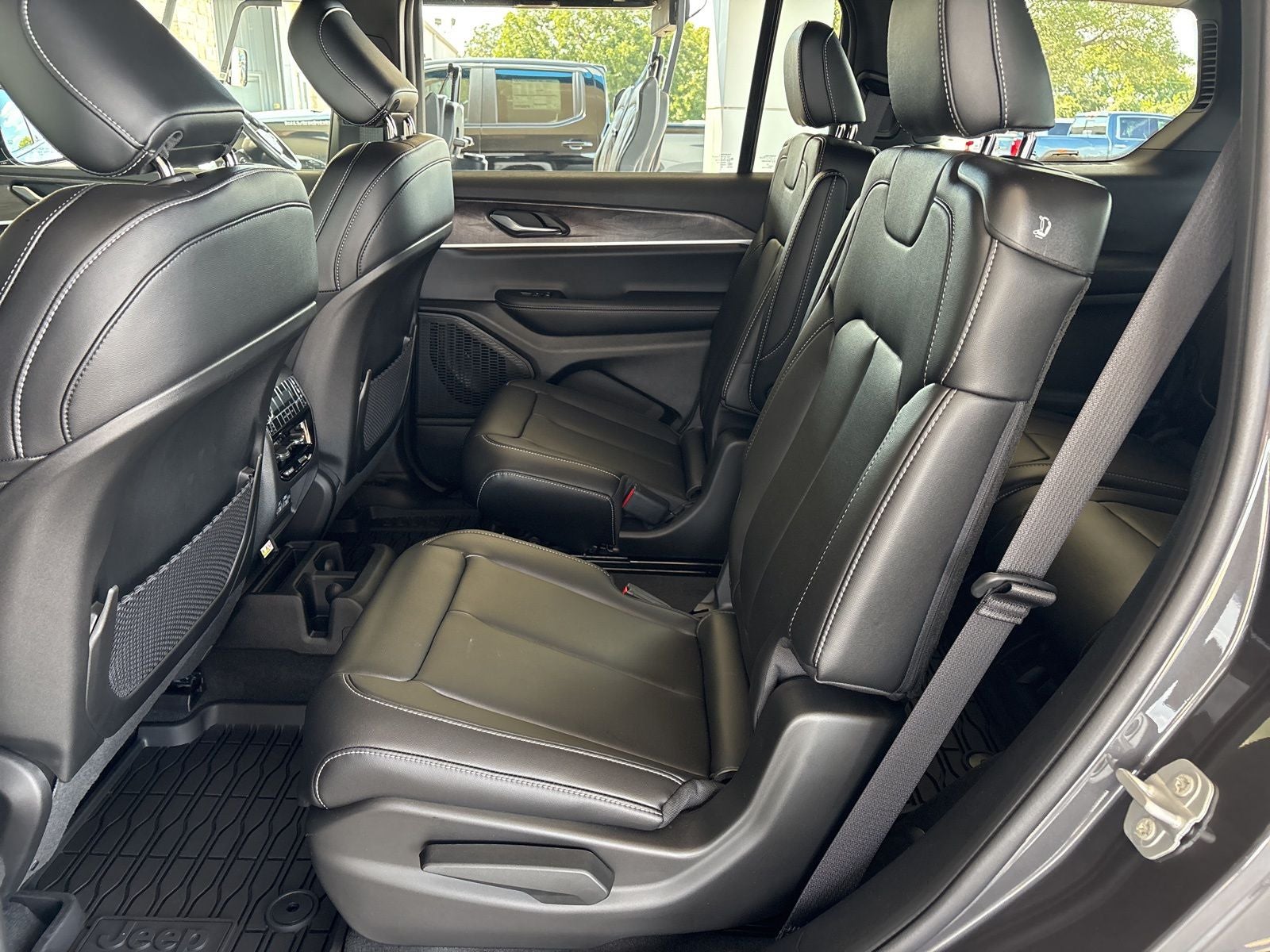 2025 Jeep Grand Cherokee L GRAND CHEROKEE L LIMITED 4X2