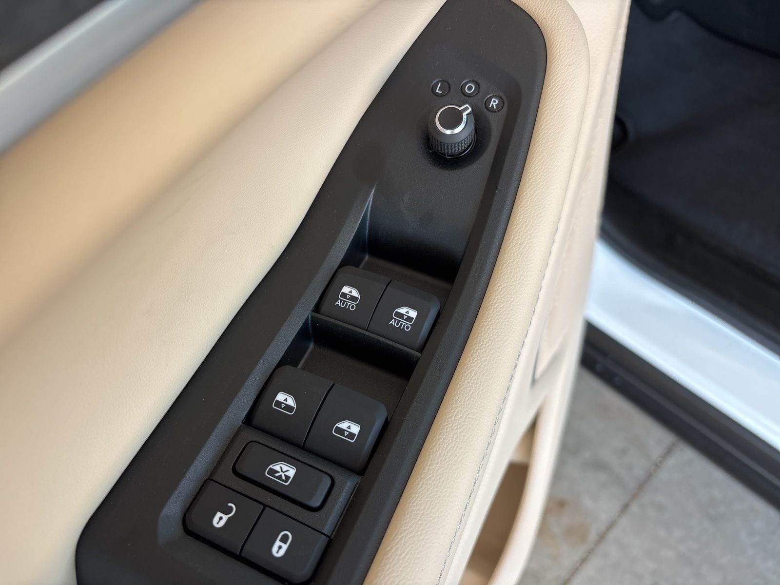 2026 Jeep Grand Cherokee L GRAND CHEROKEE L LIMITED 4X2