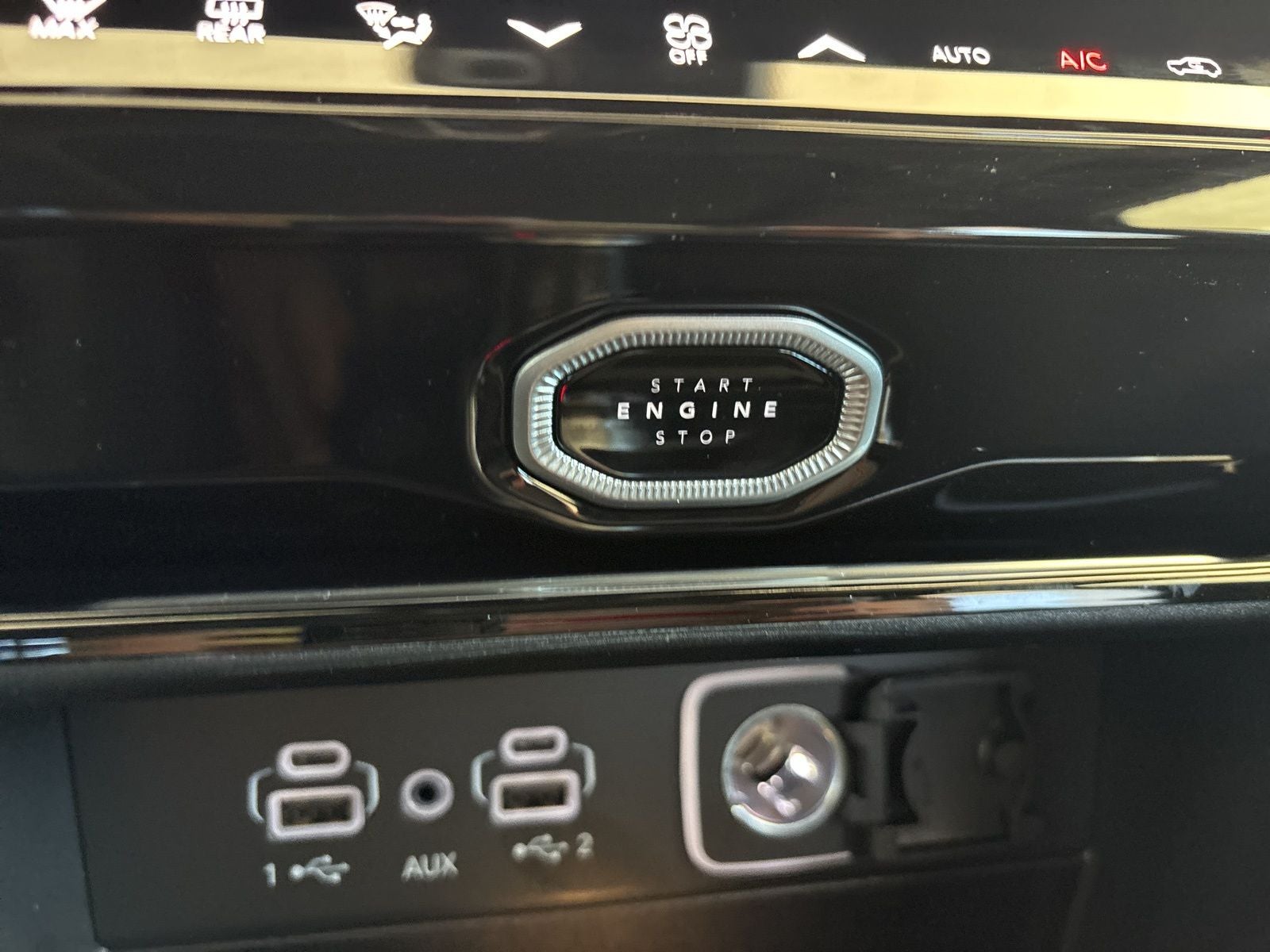 2026 Jeep Grand Cherokee L GRAND CHEROKEE L LIMITED 4X2