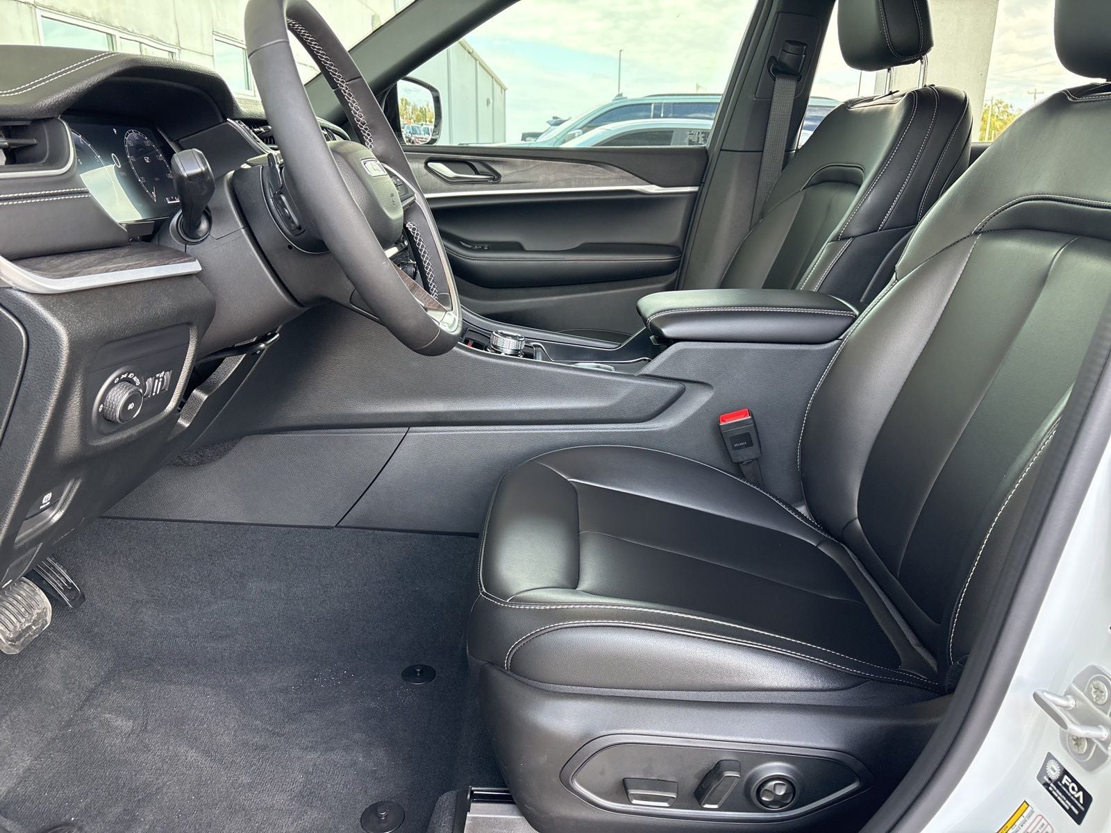 2025 Jeep Grand Cherokee L GRAND CHEROKEE L LIMITED 4X4