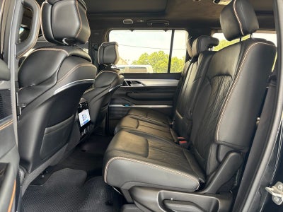 2023 Jeep Grand Wagoneer L Series III 4x4