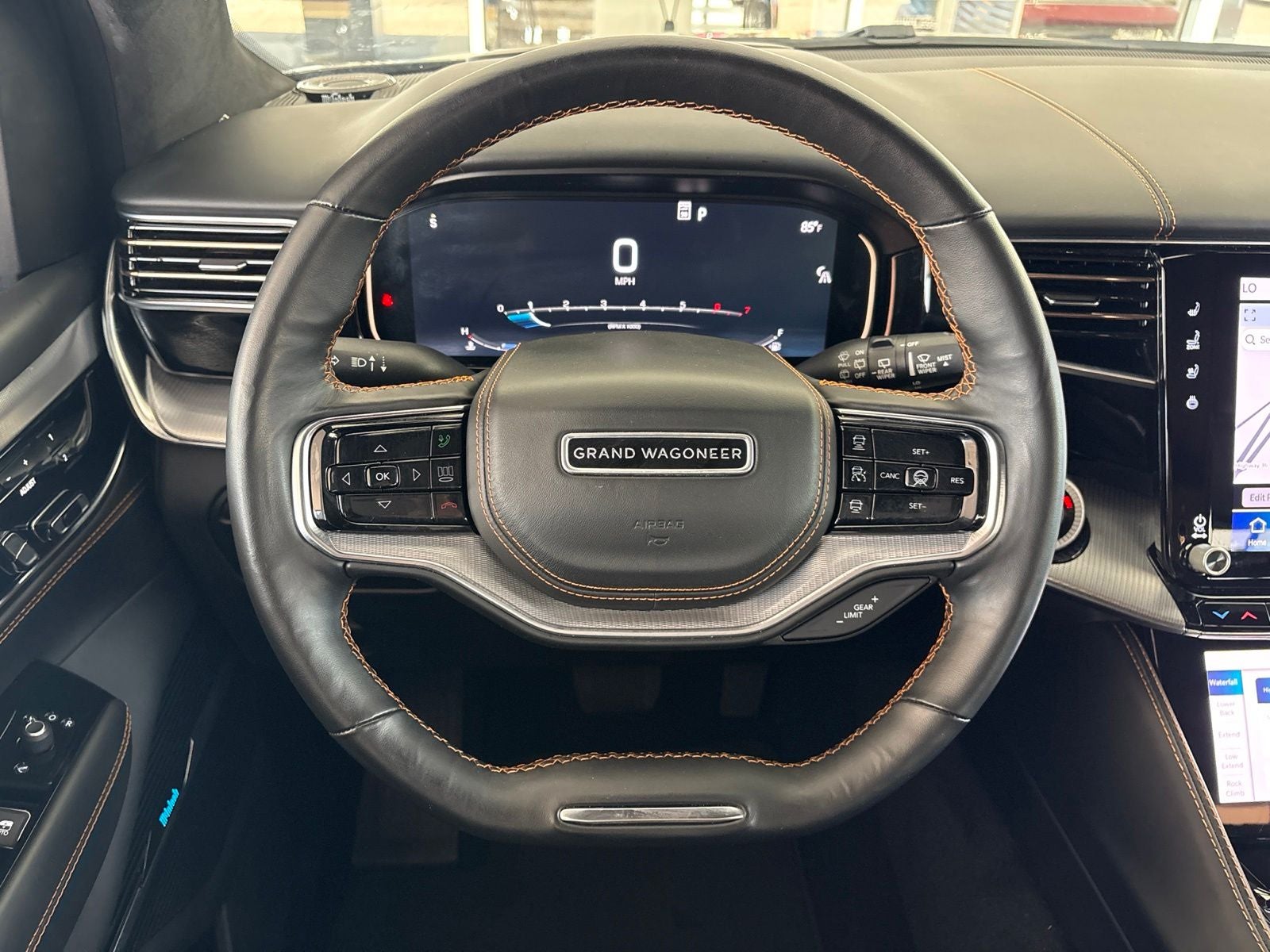 2023 Jeep Grand Wagoneer L Series III 4x4