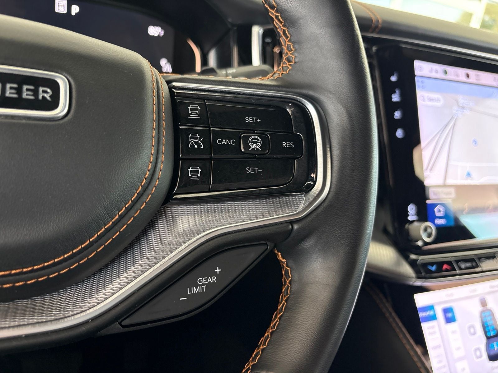2023 Jeep Grand Wagoneer L Series III 4x4