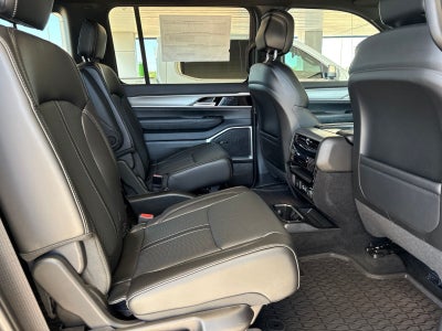 2026 Jeep Grand Wagoneer GRAND WAGONEER UPLAND 4X4