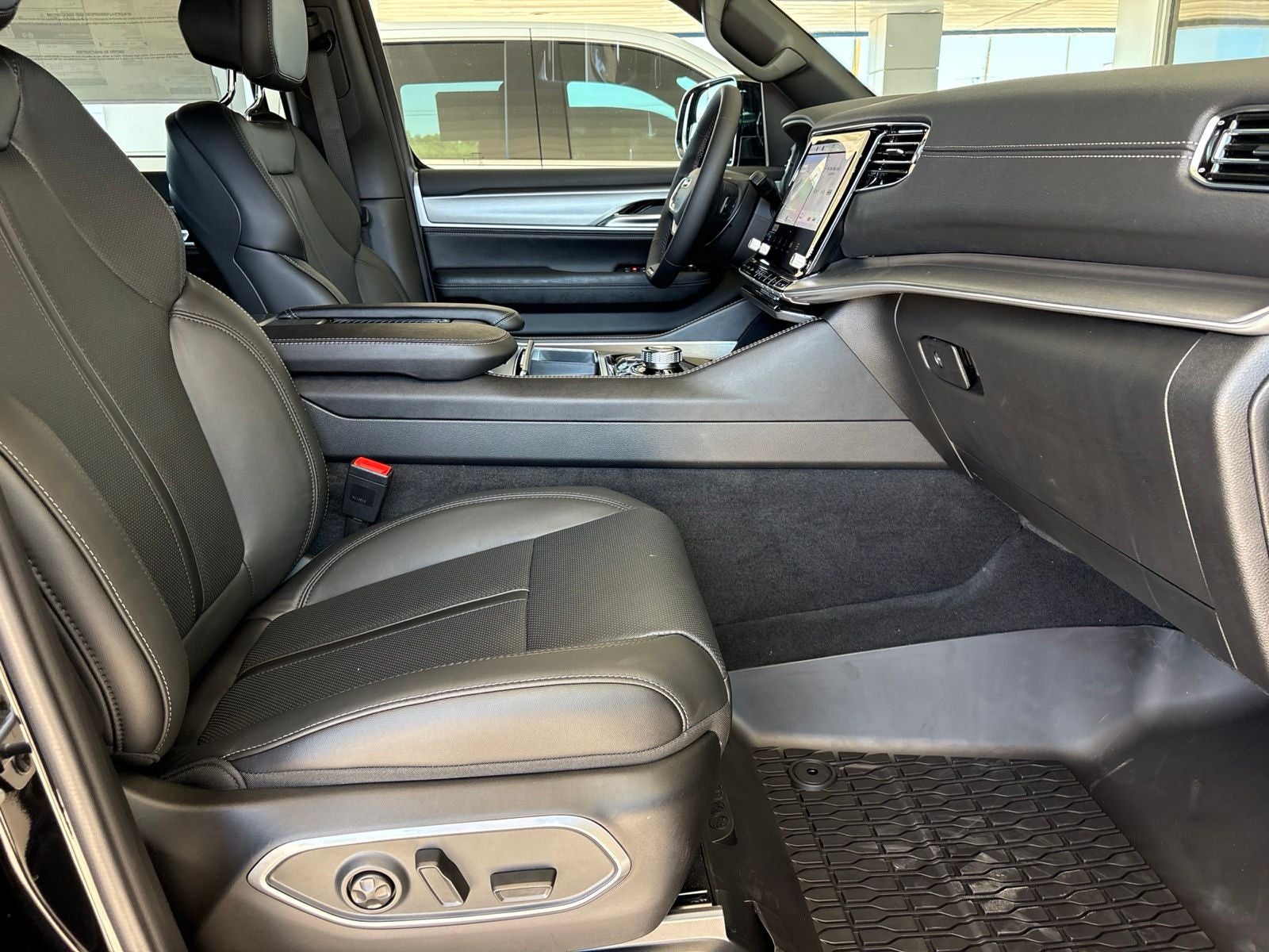 2026 Jeep Grand Wagoneer GRAND WAGONEER UPLAND 4X4