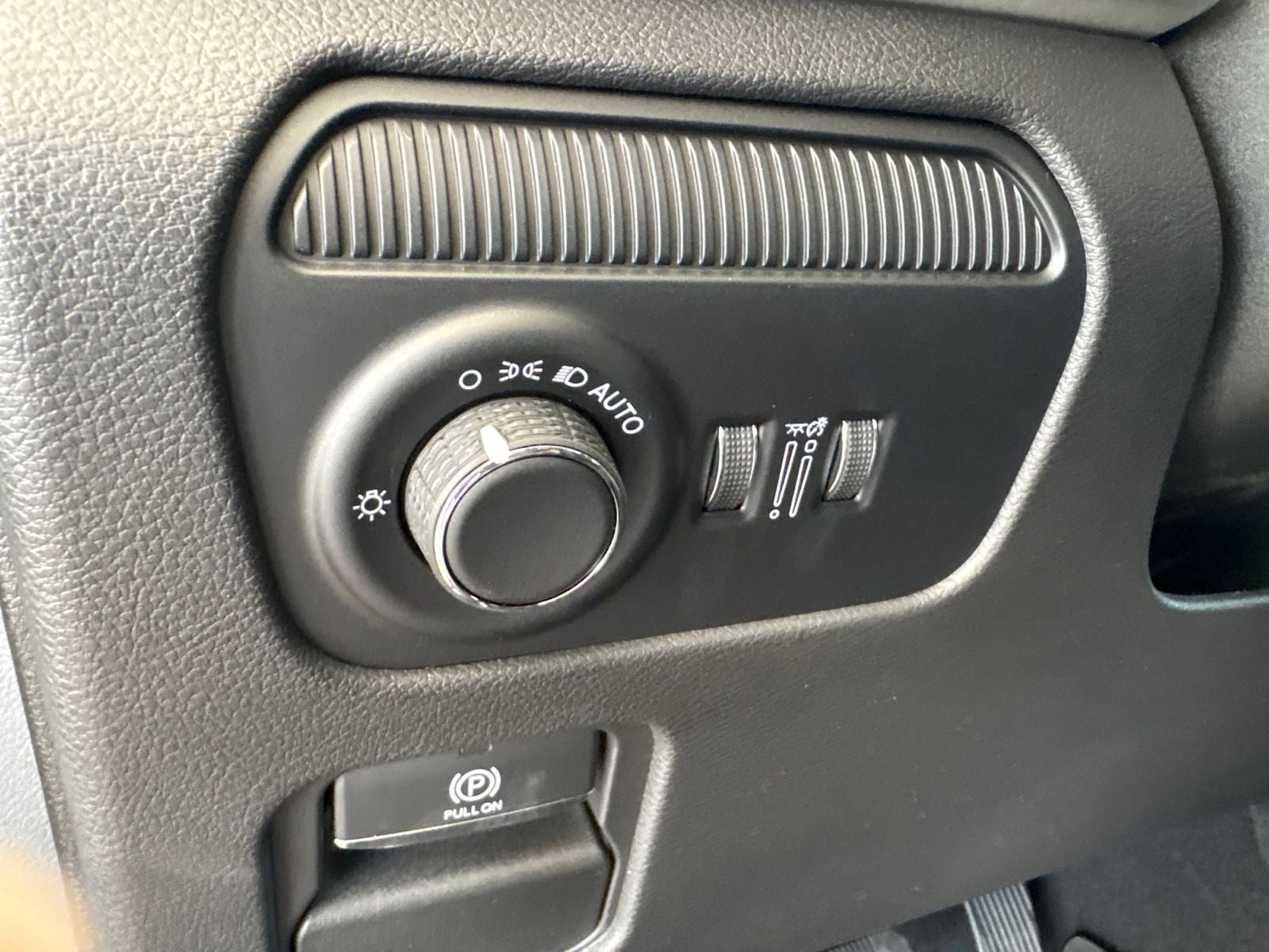 2026 Jeep Grand Wagoneer GRAND WAGONEER UPLAND 4X4