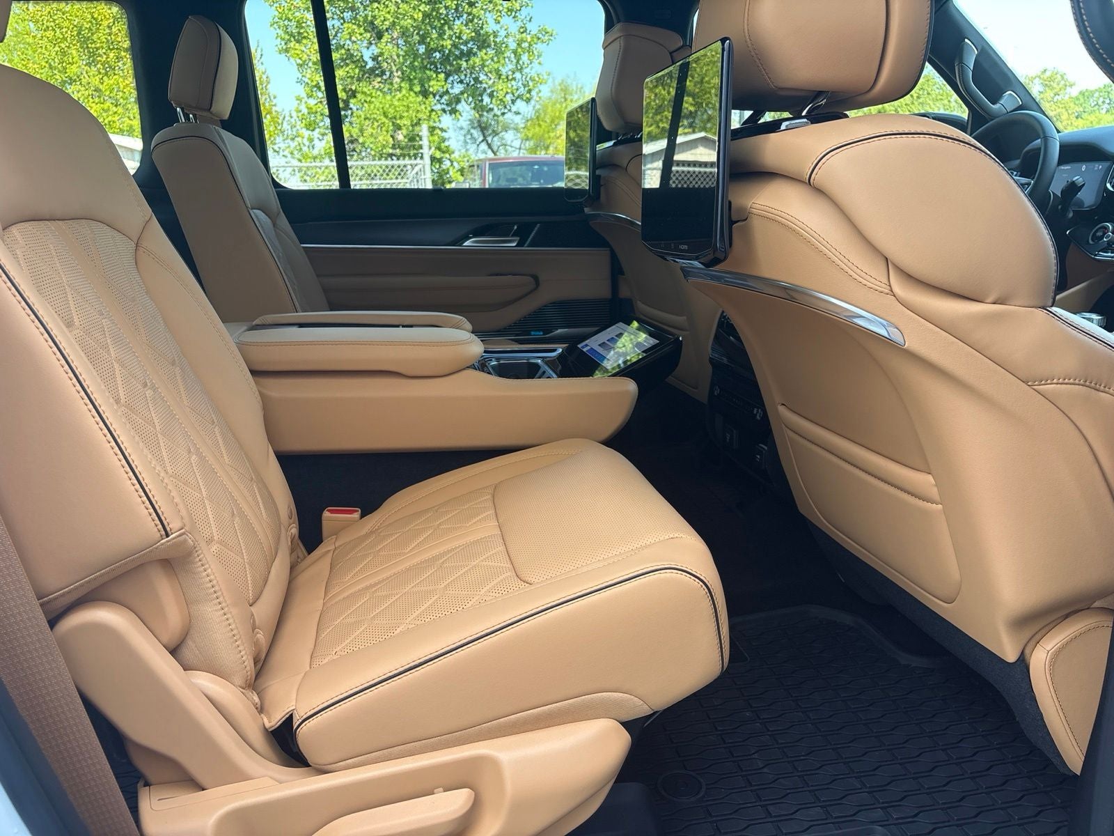 2026 Jeep Grand Wagoneer GRAND WAGONEER SUMMIT RESERVE 4X4