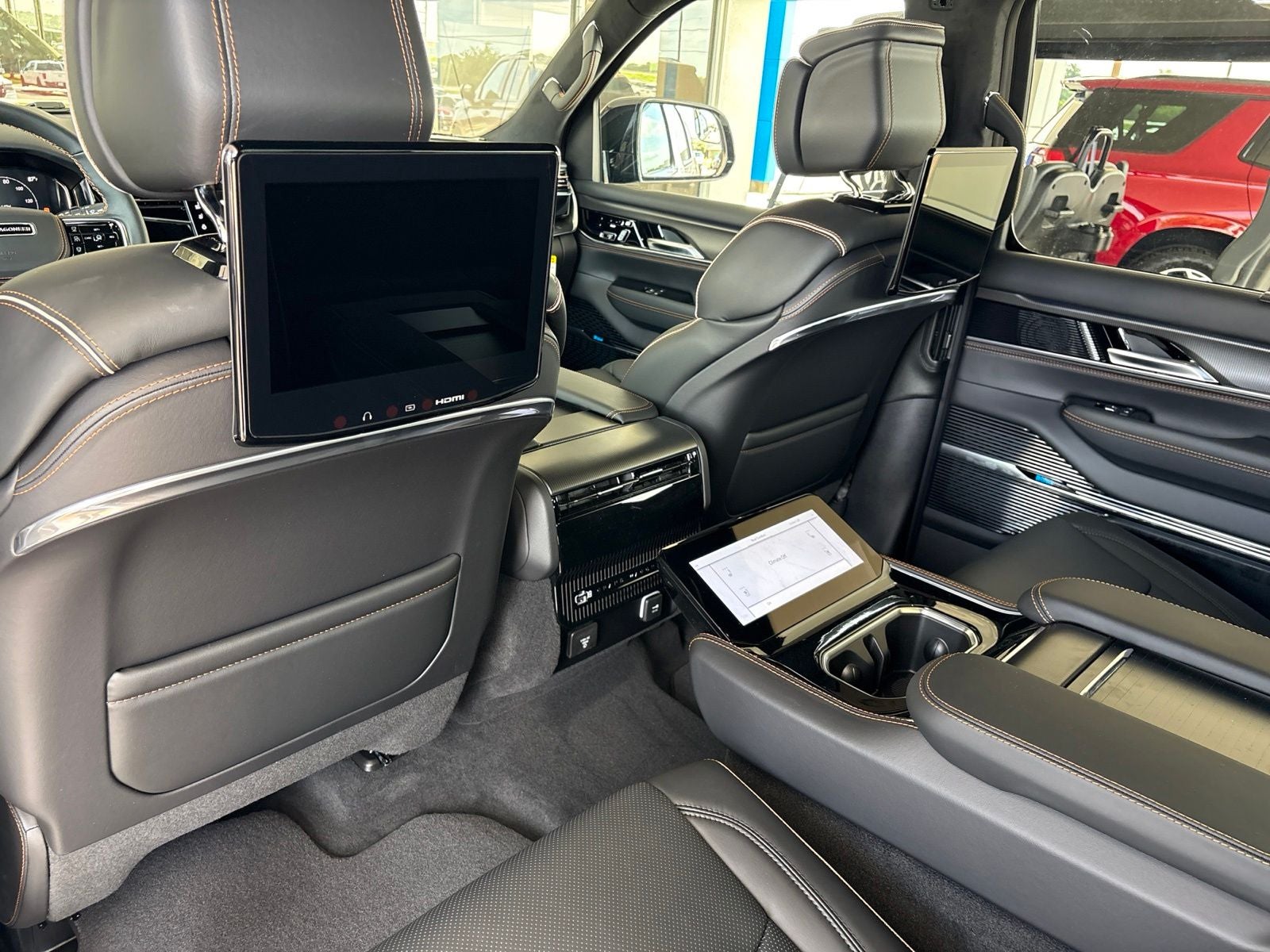 2026 Jeep Grand Wagoneer GRAND WAGONEER SUMMIT RESERVE 4X4