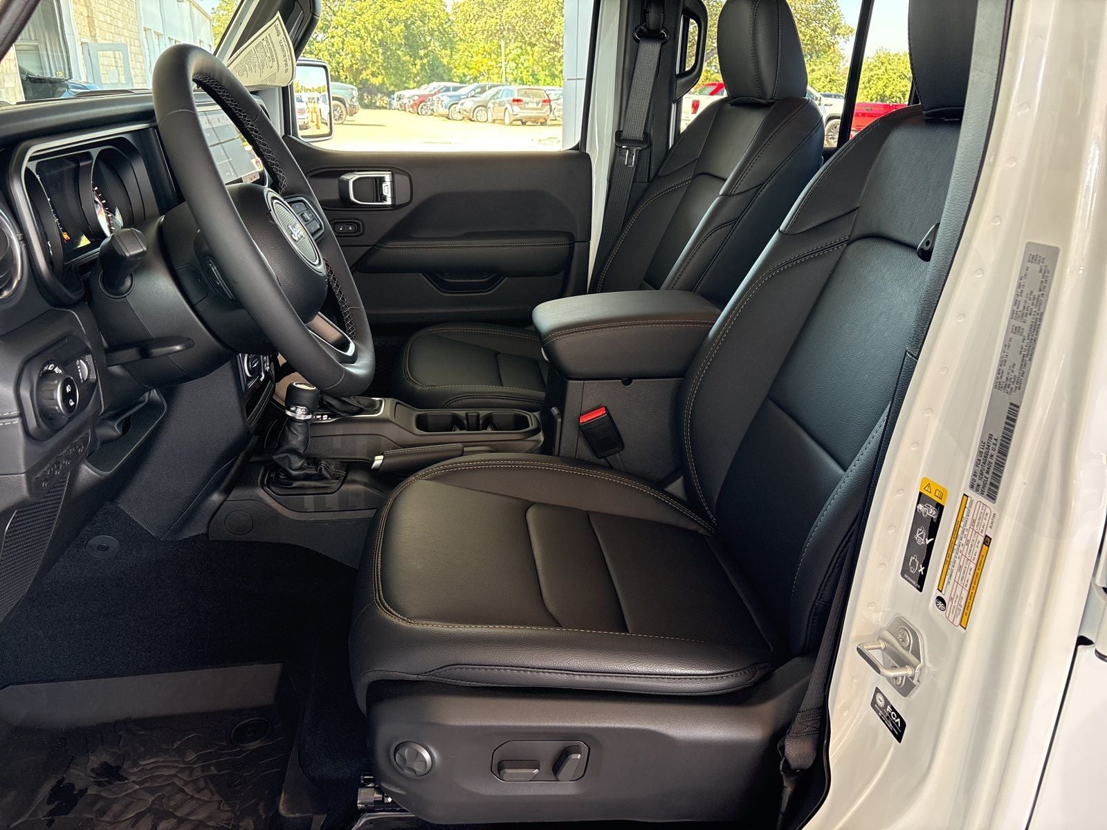 2025 Jeep Gladiator GLADIATOR HIGH TIDE 4X4