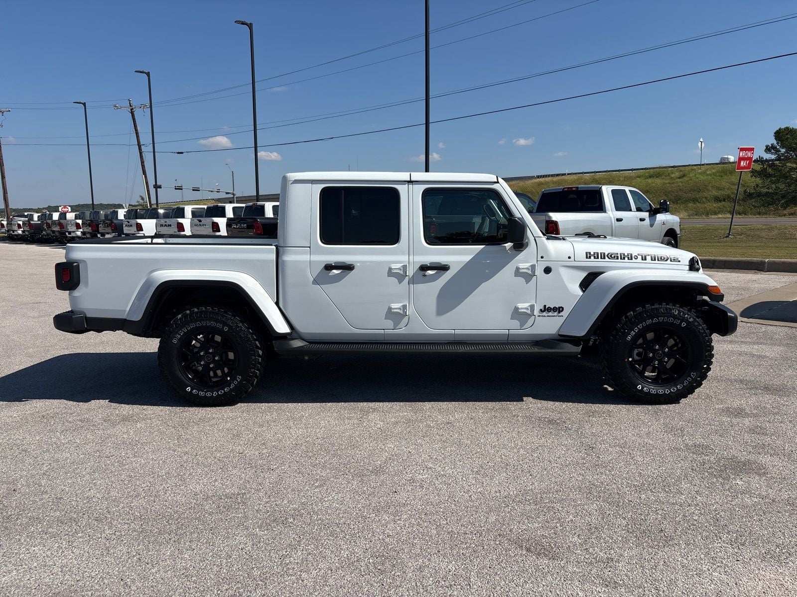 2025 Jeep Gladiator GLADIATOR HIGH TIDE 4X4