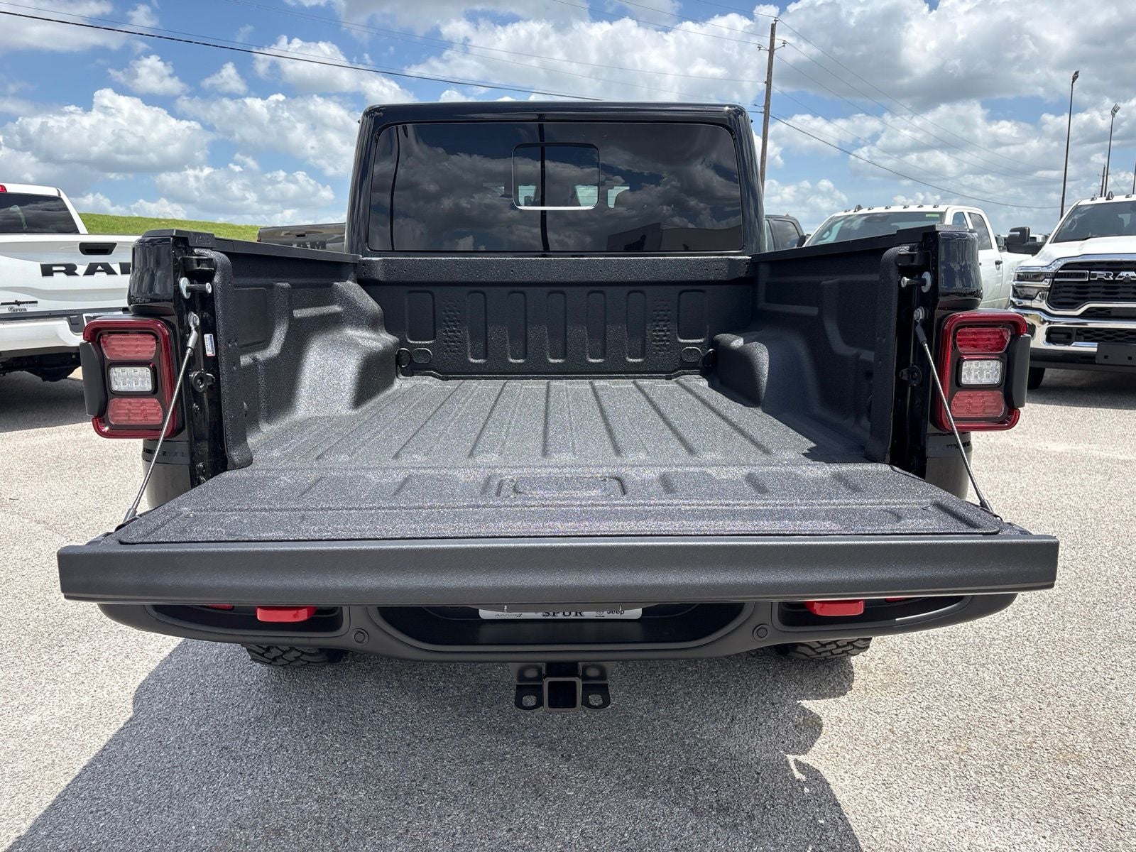 2026 Jeep Gladiator GLADIATOR SHADOW OPS 4X4