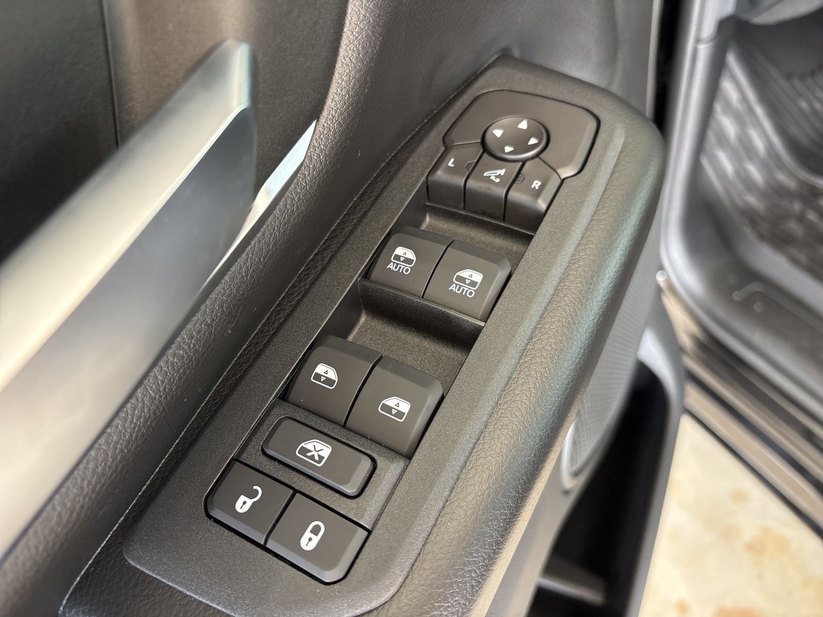 2026 RAM Ram 1500 RAM 1500 LONE STAR CREW CAB 4X2 5'7' BOX