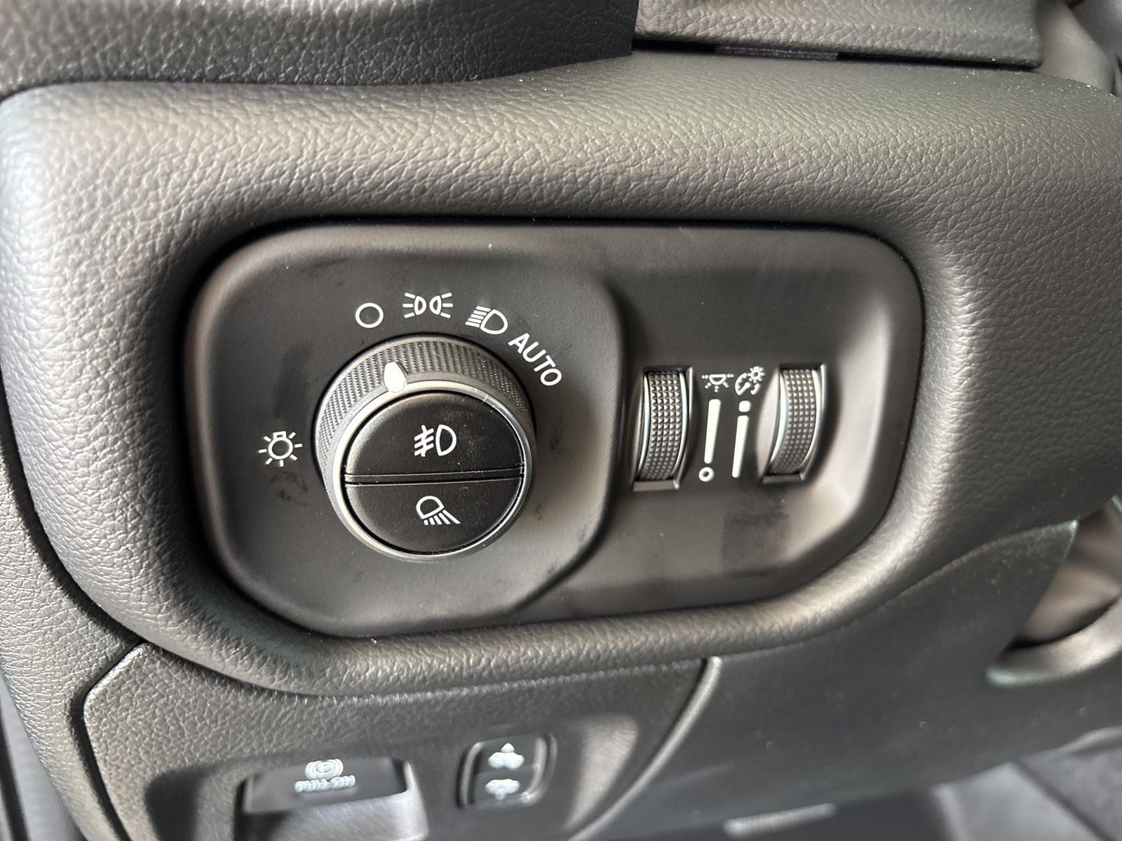 2026 RAM Ram 1500 RAM 1500 LONE STAR CREW CAB 4X2 5'7' BOX