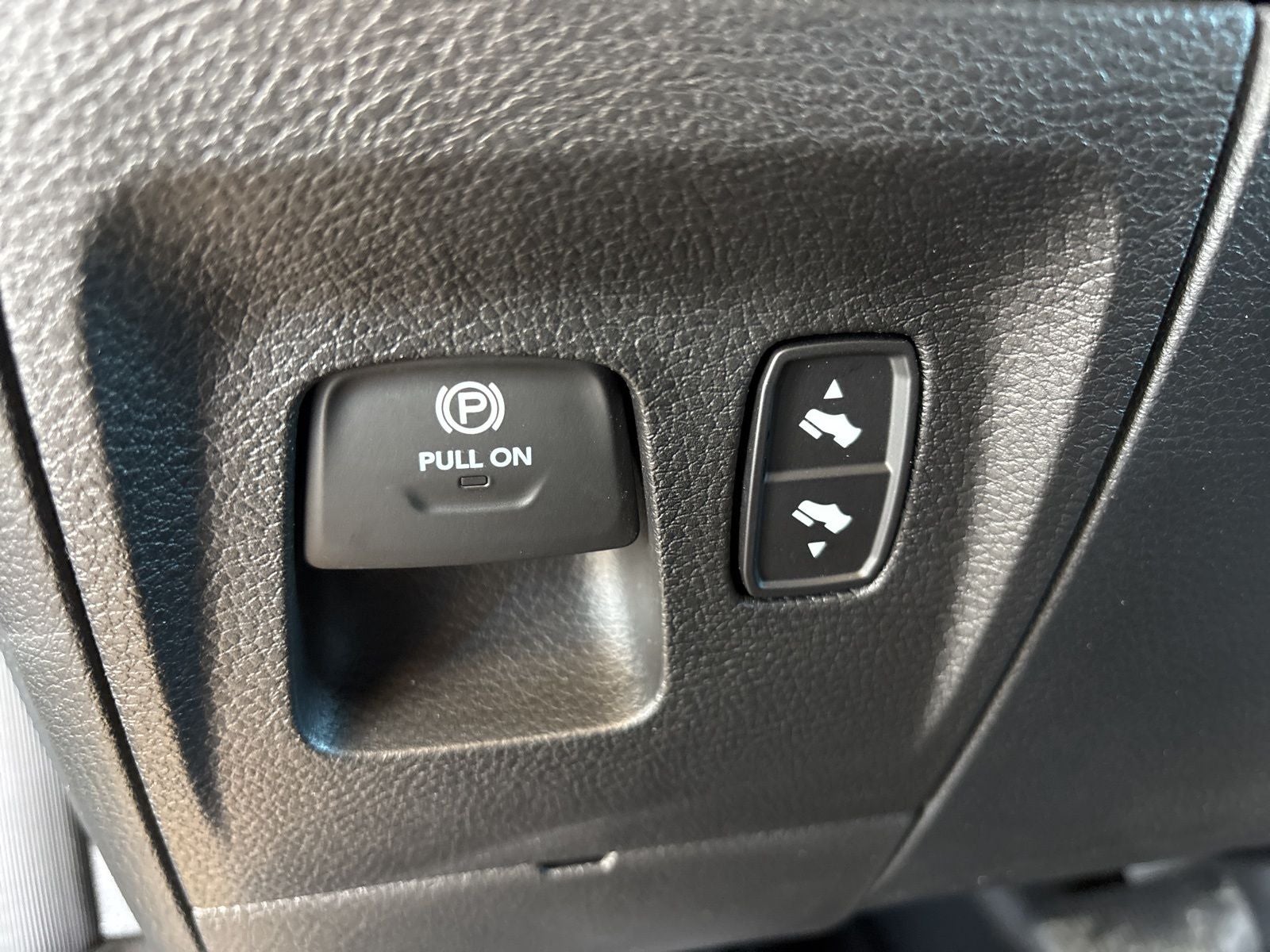 2026 RAM Ram 1500 RAM 1500 LONE STAR CREW CAB 4X2 5'7' BOX