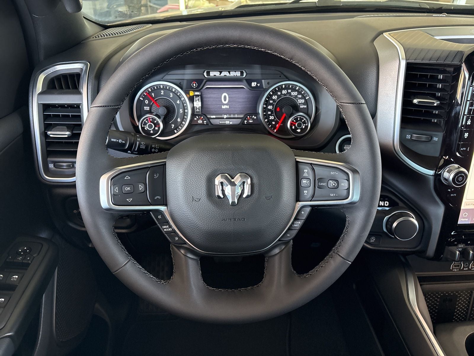 2026 RAM Ram 1500 RAM 1500 BIG HORN CREW CAB 4X2 5'7' BOX