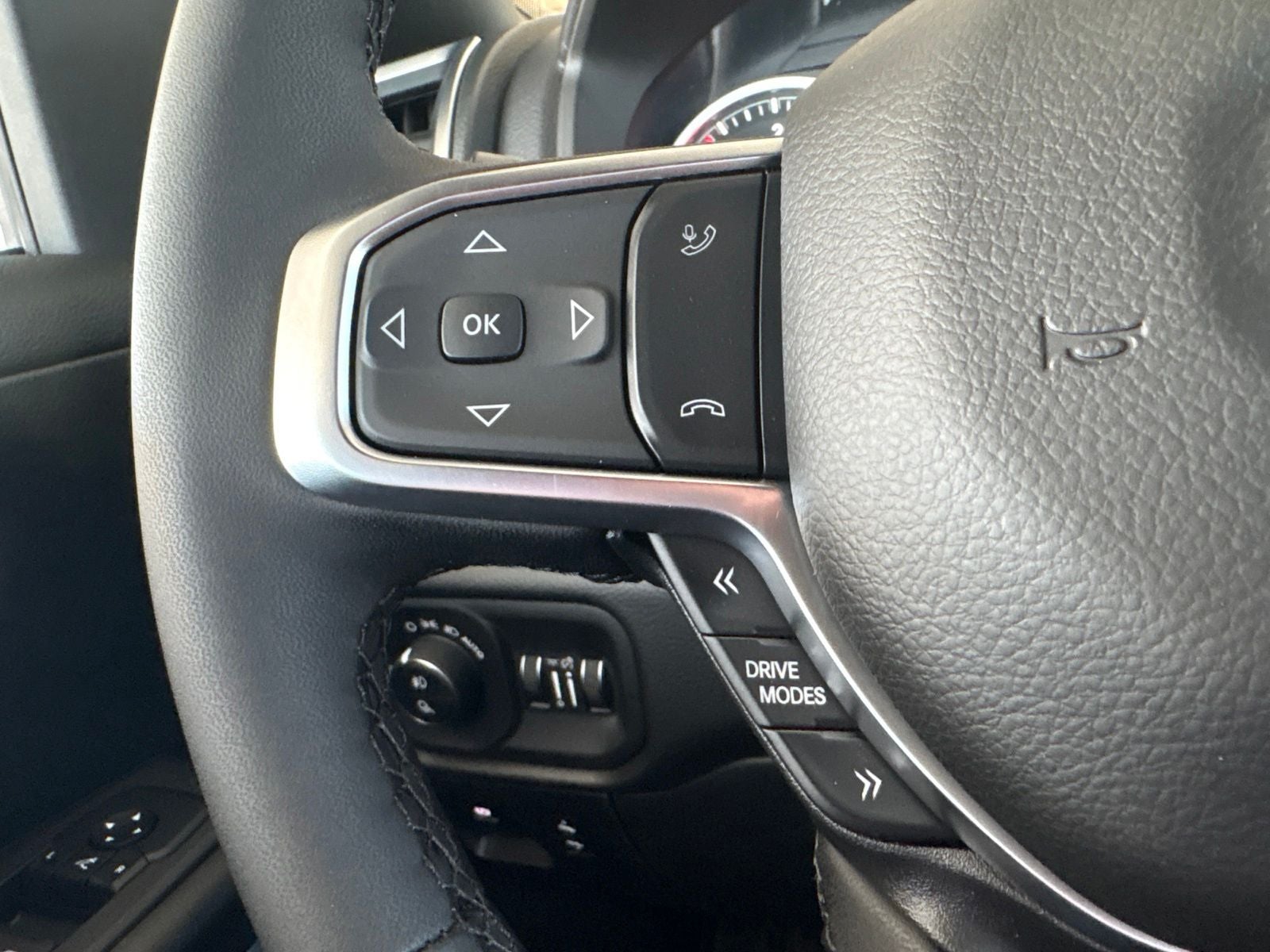 2027 RAM Ram 1500 RAM 1500 LONE STAR CREW CAB 4X2 5'7' BOX