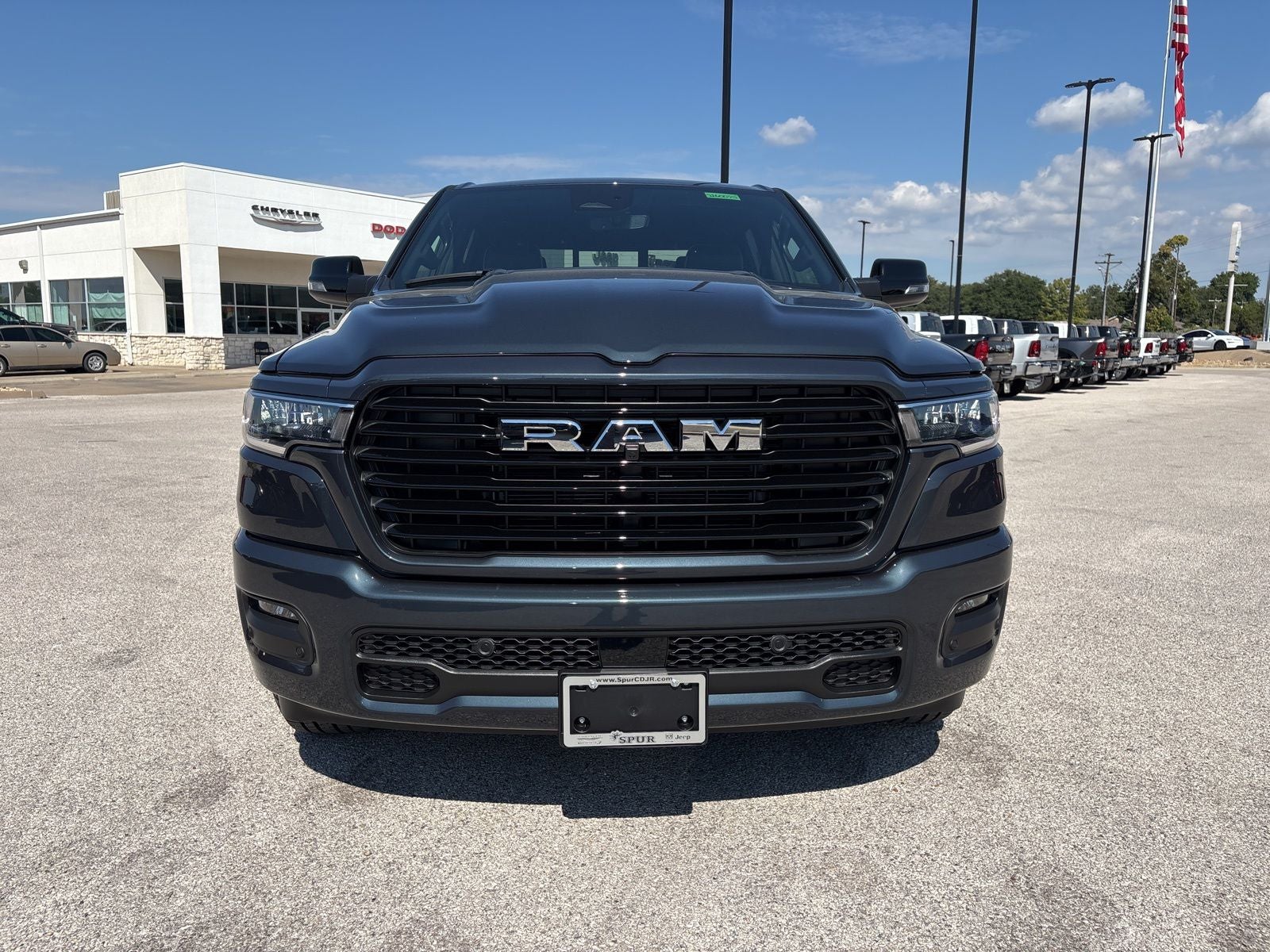2026 RAM Ram 1500 RAM 1500 LARAMIE CREW CAB 4X2 5'7' BOX