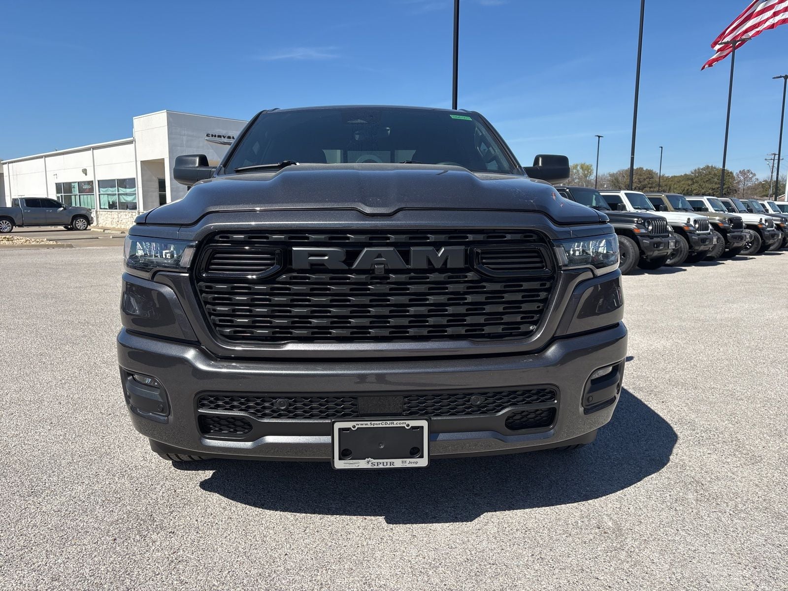 2026 RAM Ram 1500 RAM 1500 EXPRESS QUAD CAB 4X2 6'4' BOX