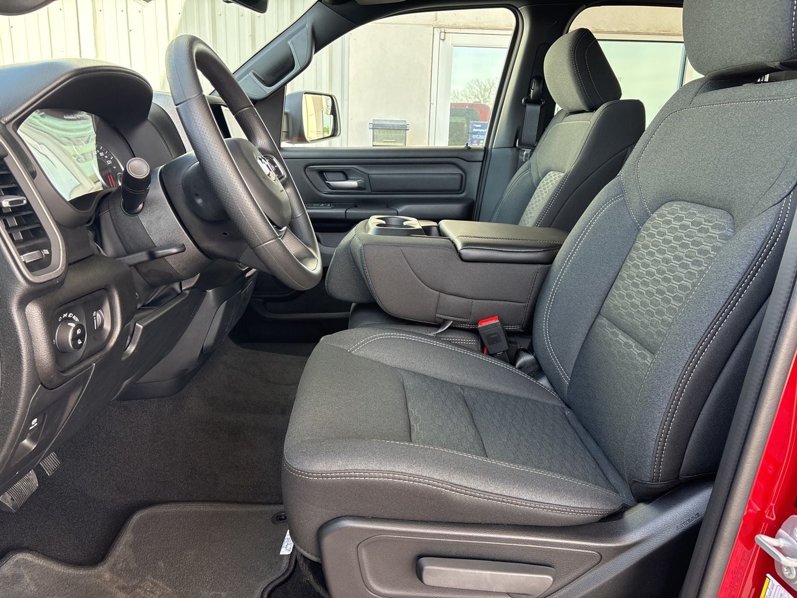 2026 RAM Ram 1500 RAM 1500 EXPRESS QUAD CAB 4X2 6'4' BOX