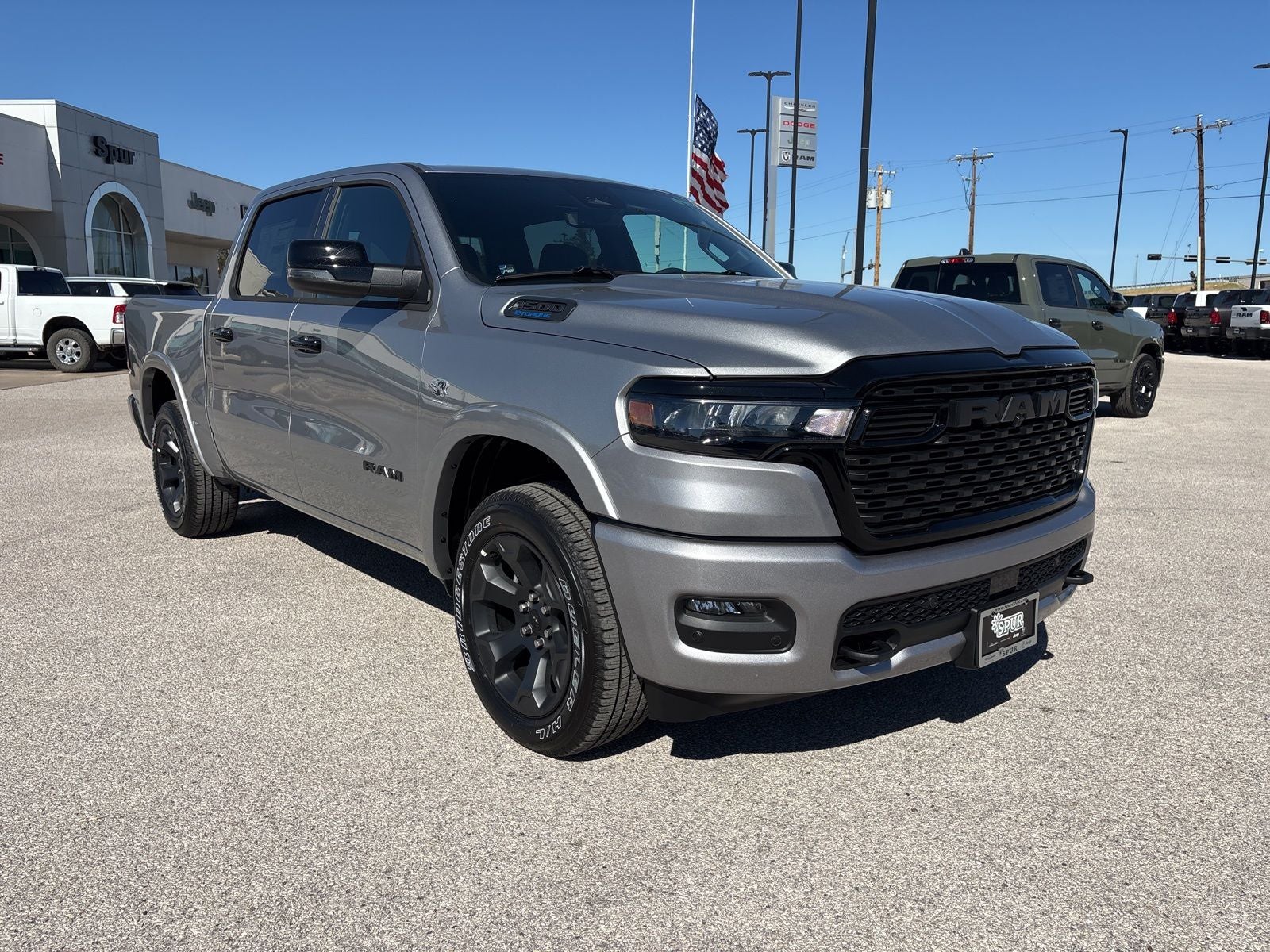 2026 RAM Ram 1500 RAM 1500 LONE STAR CREW CAB 4X4 5'7' BOX
