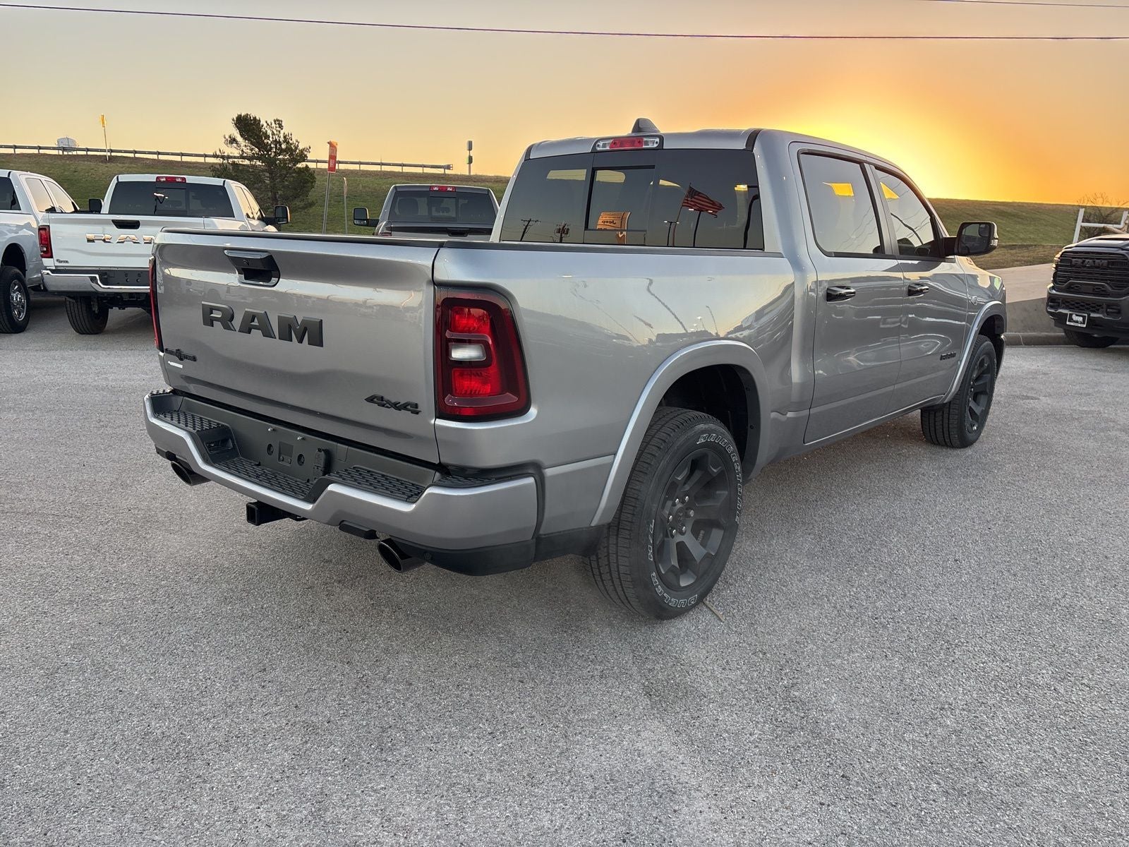 2026 RAM Ram 1500 RAM 1500 LONE STAR CREW CAB 4X4 5'7' BOX