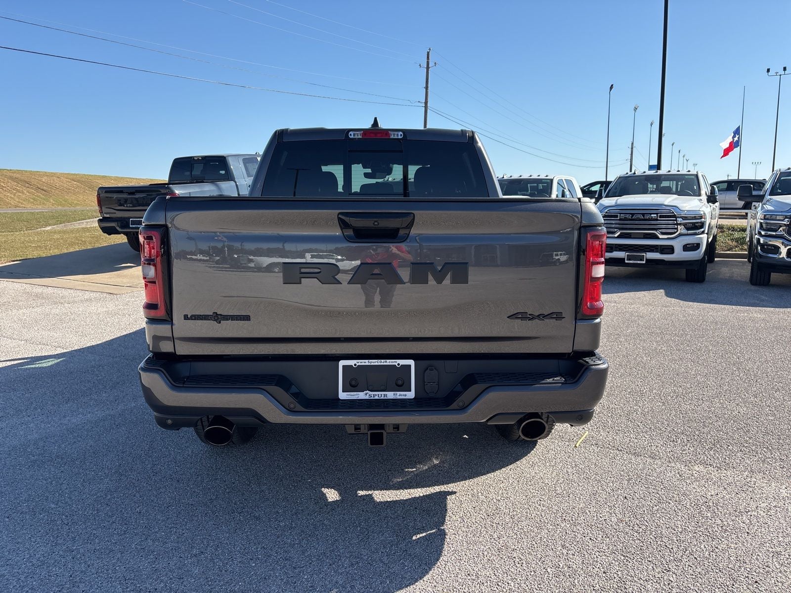 2026 RAM Ram 1500 RAM 1500 LONE STAR CREW CAB 4X4 5'7' BOX