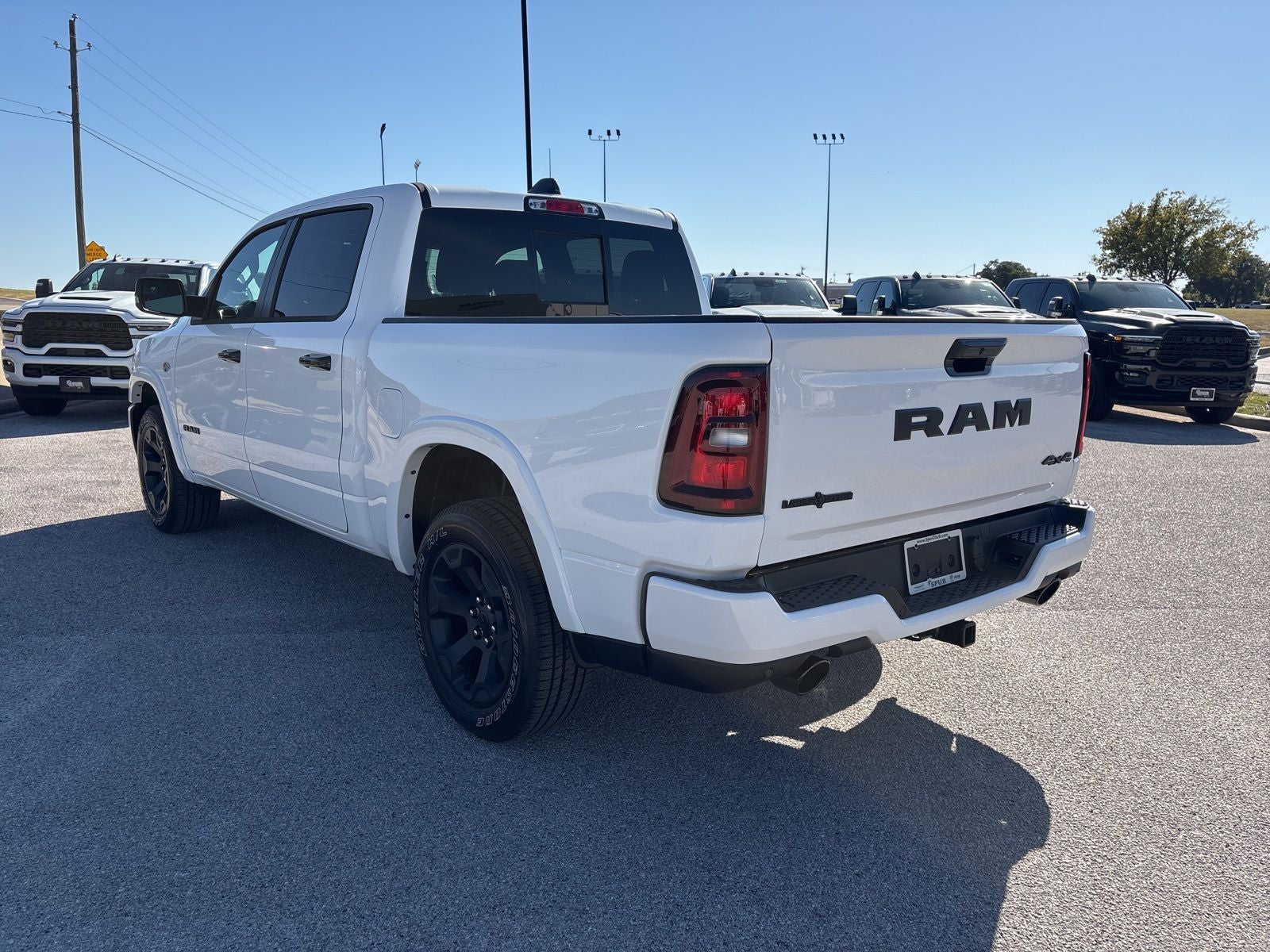 2026 RAM Ram 1500 RAM 1500 LONE STAR CREW CAB 4X4 5'7' BOX