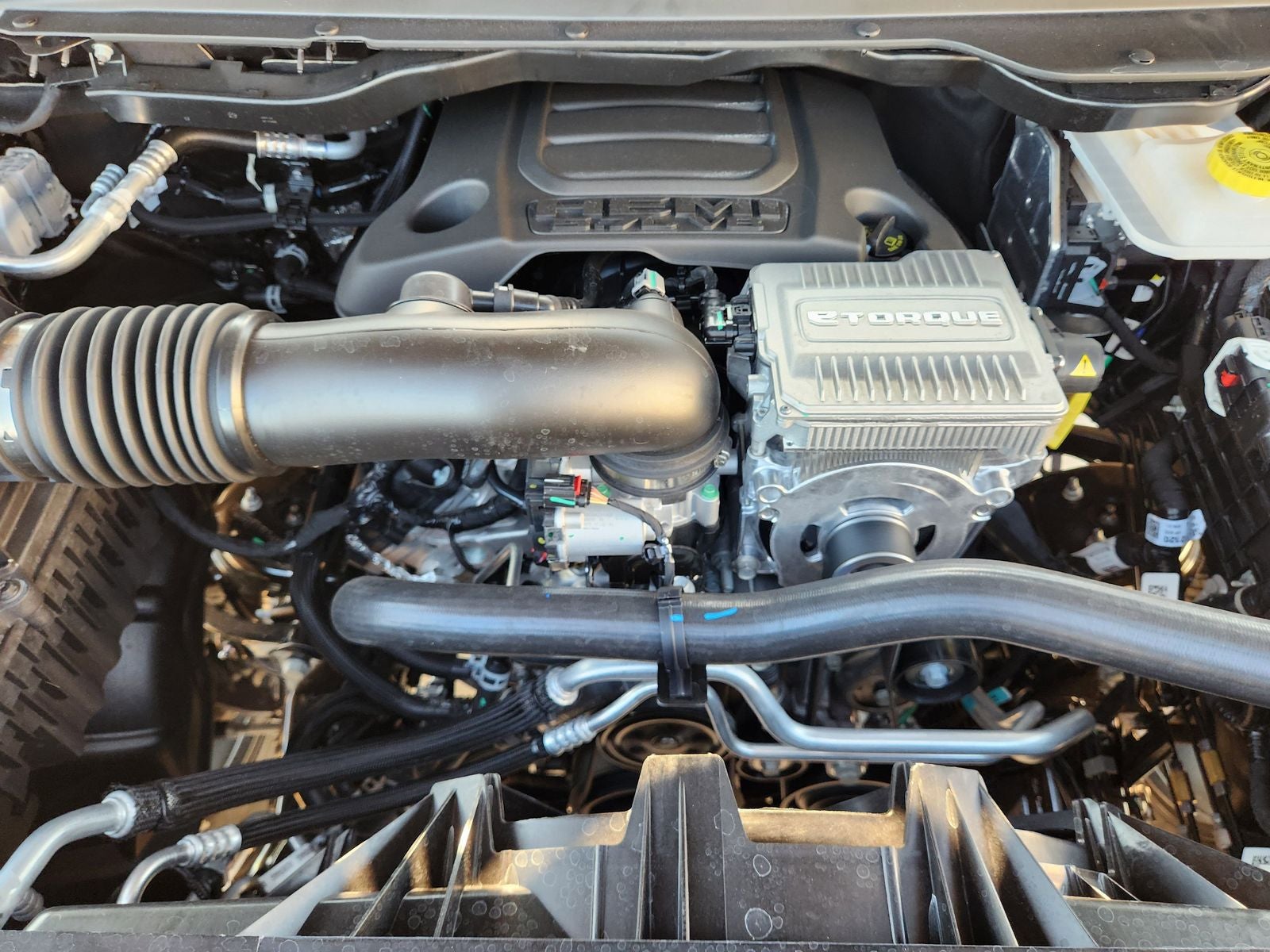 2026 RAM Ram 1500 RAM 1500 LONE STAR CREW CAB 4X4 5'7' BOX