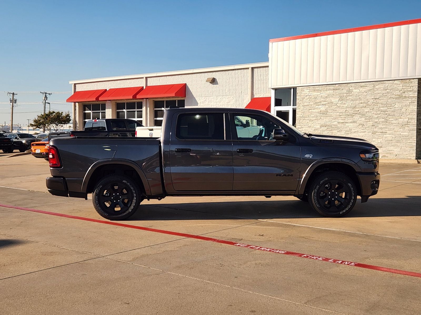 2026 RAM Ram 1500 RAM 1500 LONE STAR CREW CAB 4X4 5'7' BOX
