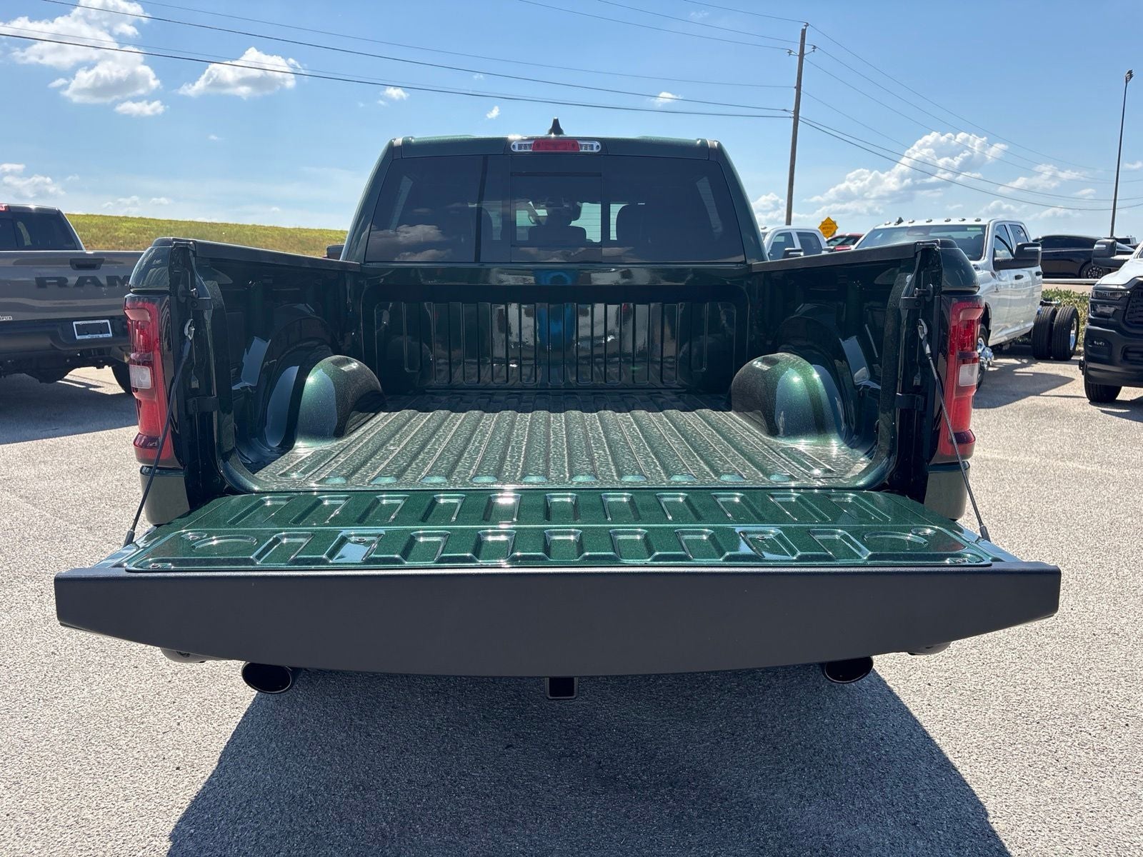 2027 RAM Ram 1500 RAM 1500 LARAMIE CREW CAB 4X4 5'7' BOX