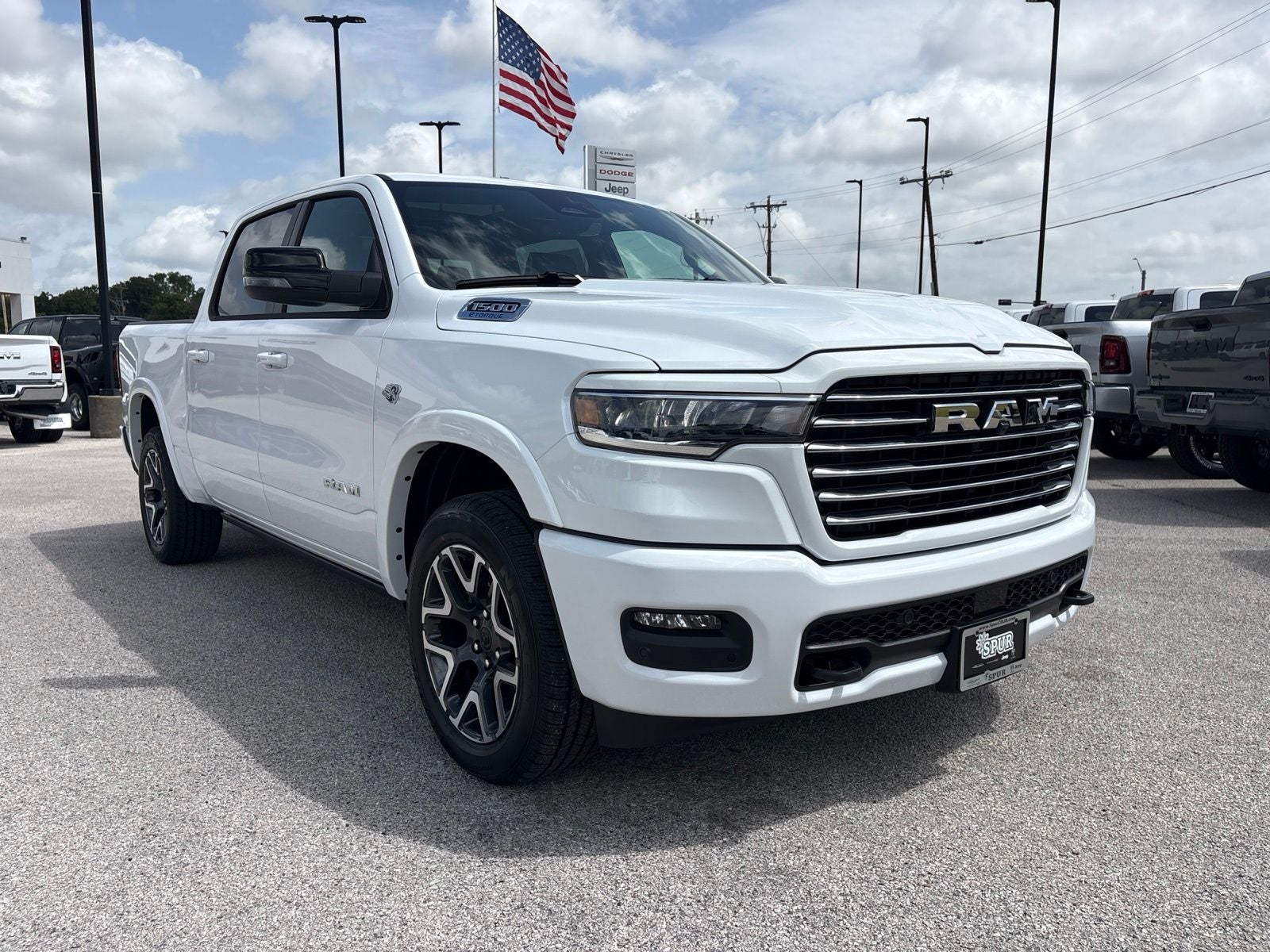 2026 RAM Ram 1500 RAM 1500 LARAMIE CREW CAB 4X4 5'7' BOX