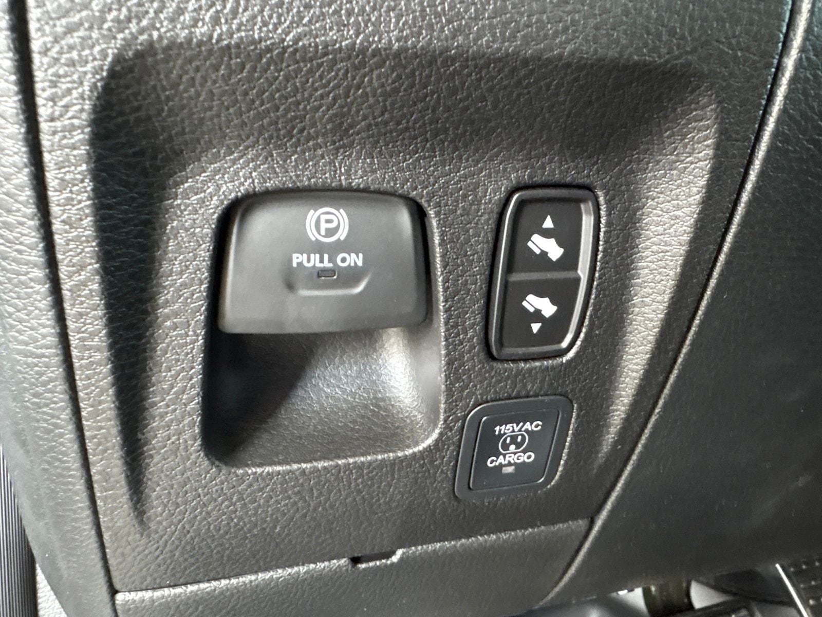 2027 RAM Ram 1500 RAM 1500 REBEL CREW CAB 4X4 5'7' BOX