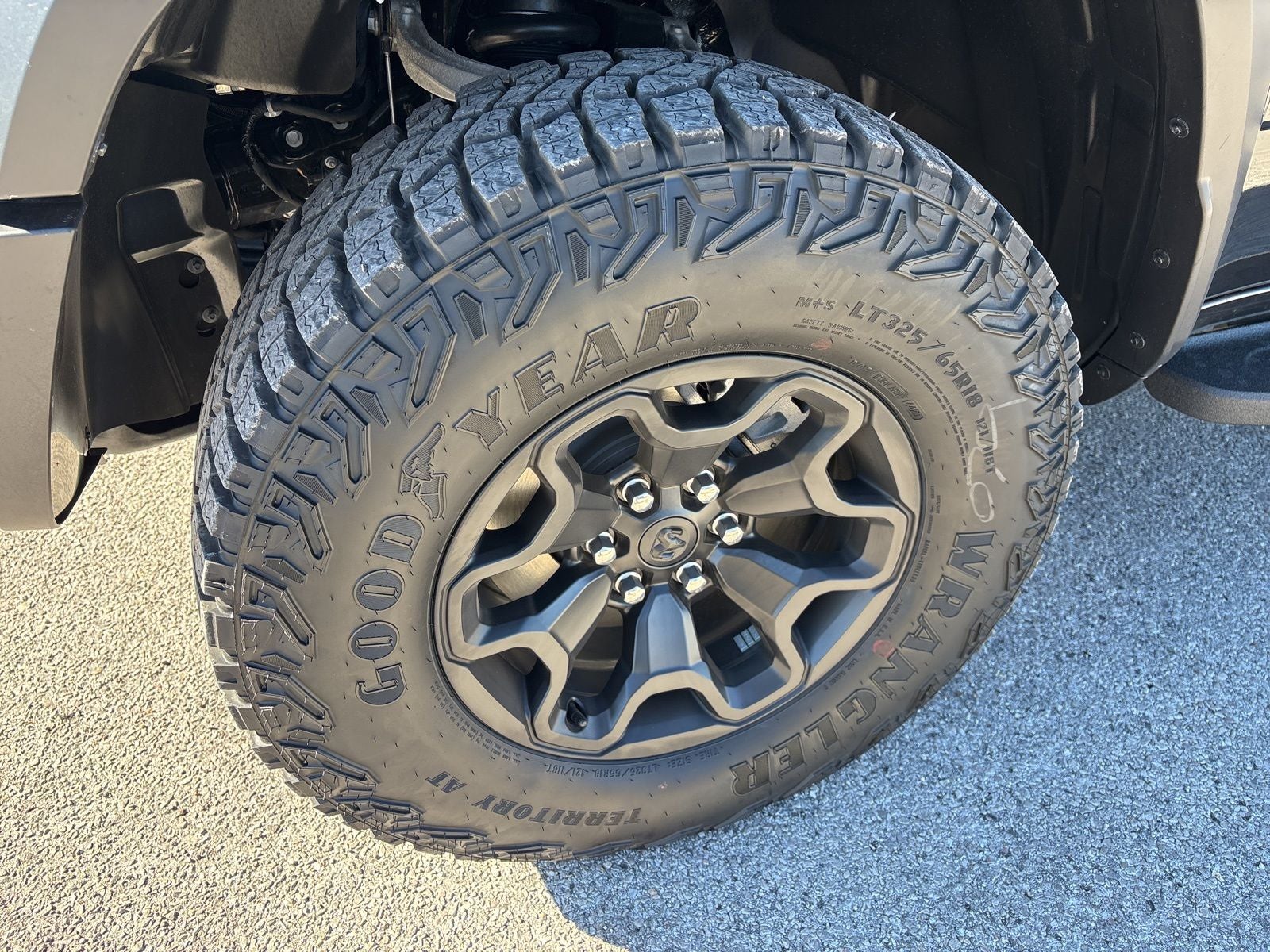 2026 RAM Ram 1500 RAM 1500 RHO CREW CAB 4X4 5'7' BOX