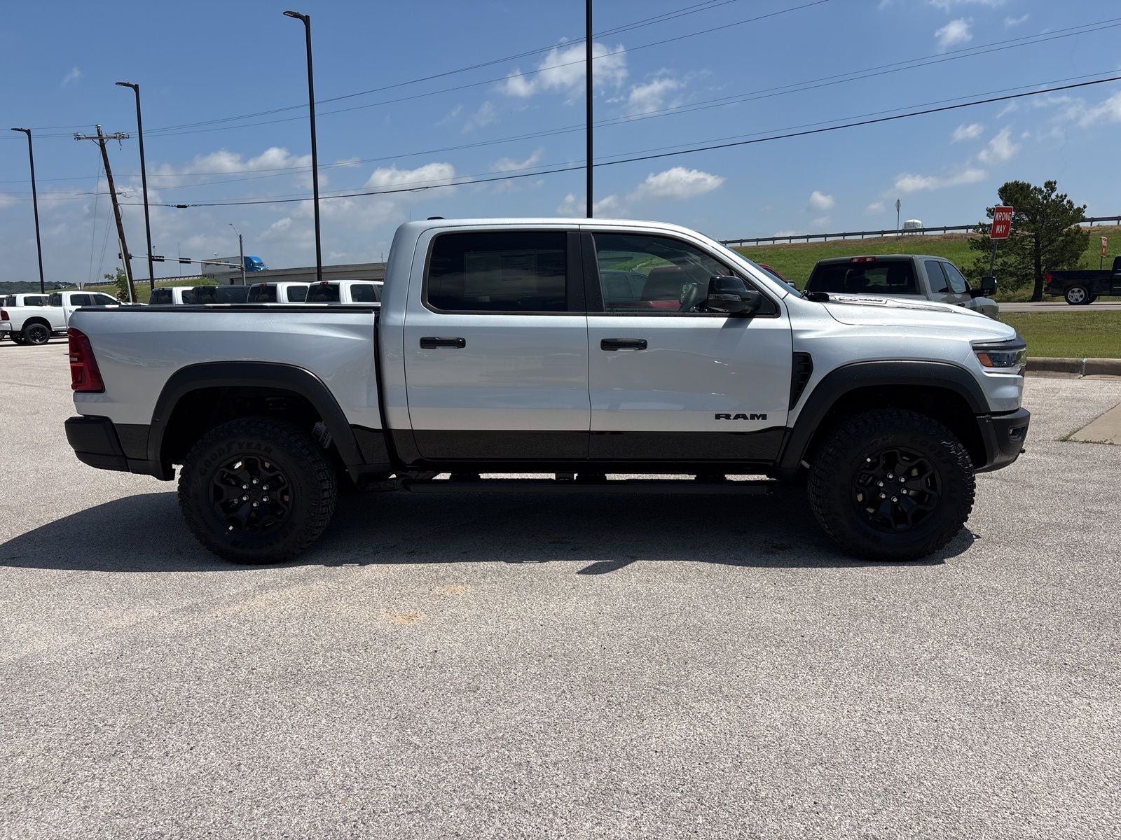 2026 RAM Ram 1500 RAM 1500 RHO CREW CAB 4X4 5'7' BOX