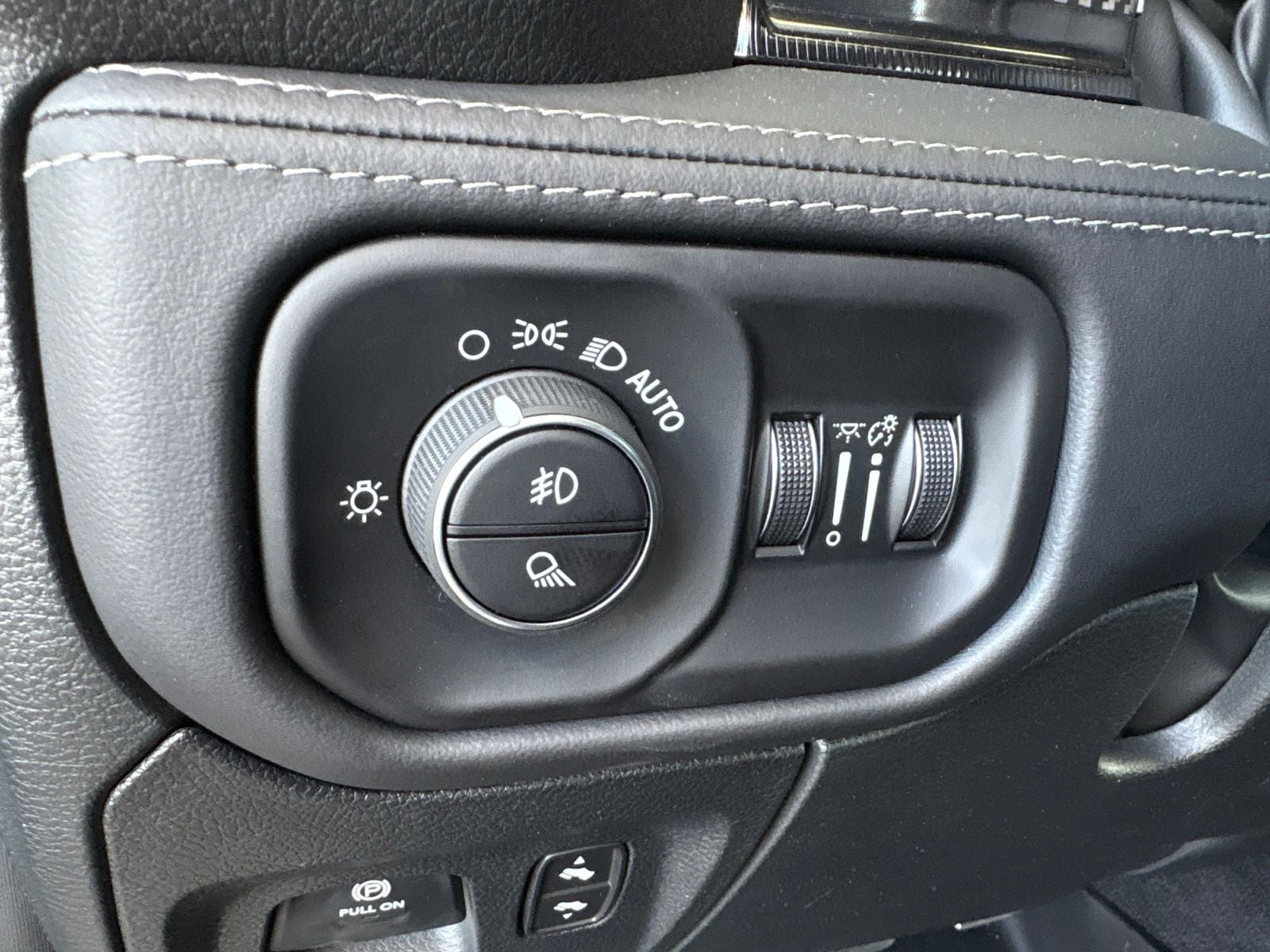 2027 RAM Ram 1500 RAM 1500 RHO CREW CAB 4X4 5'7' BOX