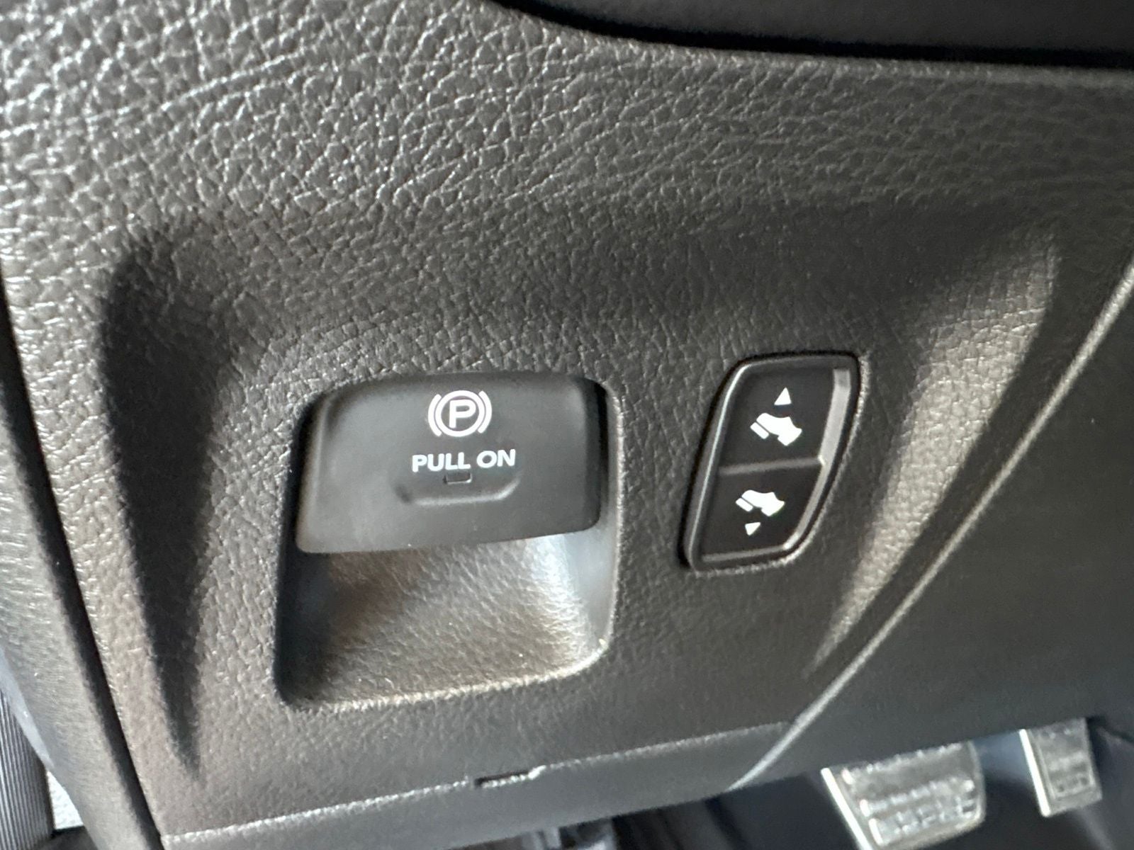 2027 RAM Ram 1500 RAM 1500 RHO CREW CAB 4X4 5'7' BOX