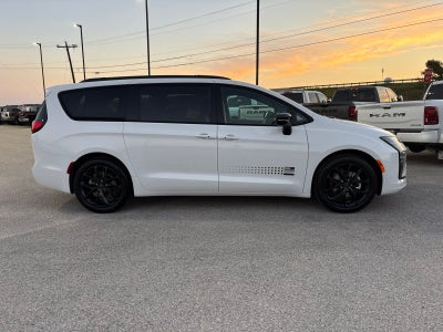 2027 Chrysler Pacifica PACIFICA SELECT