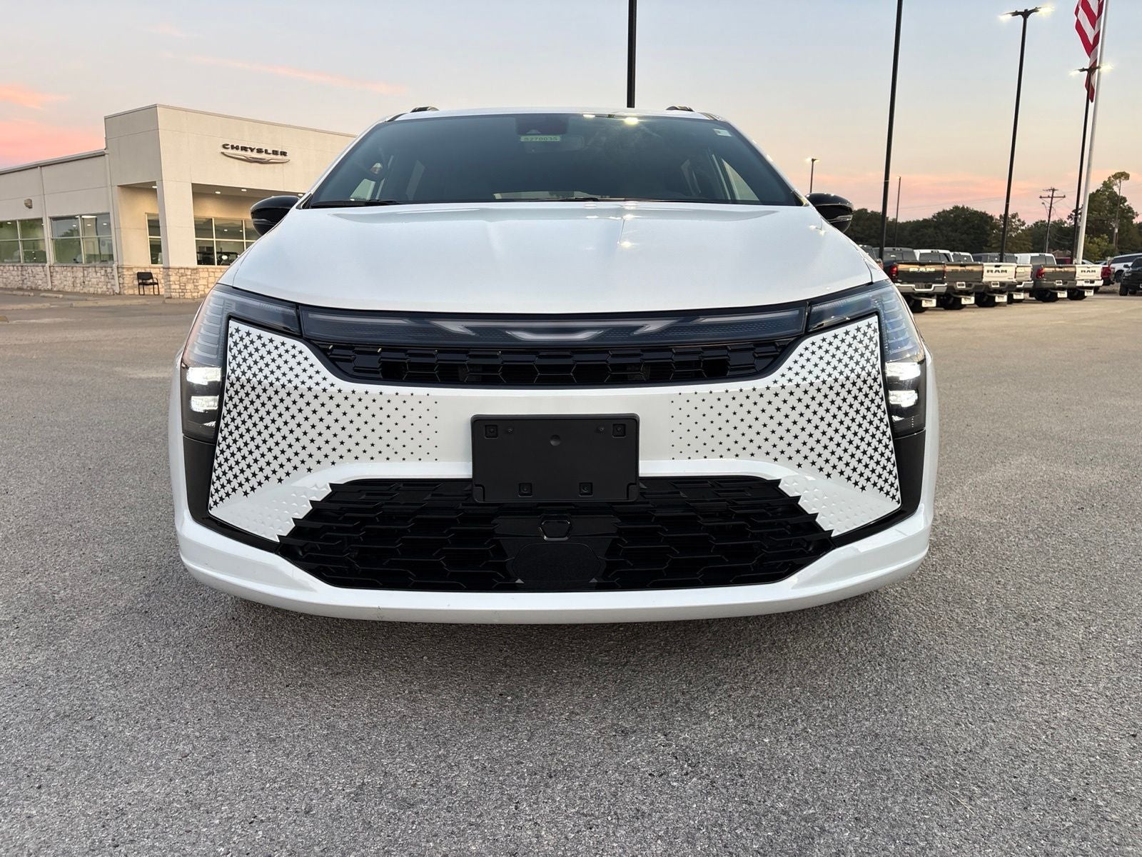 2027 Chrysler Pacifica PACIFICA SELECT