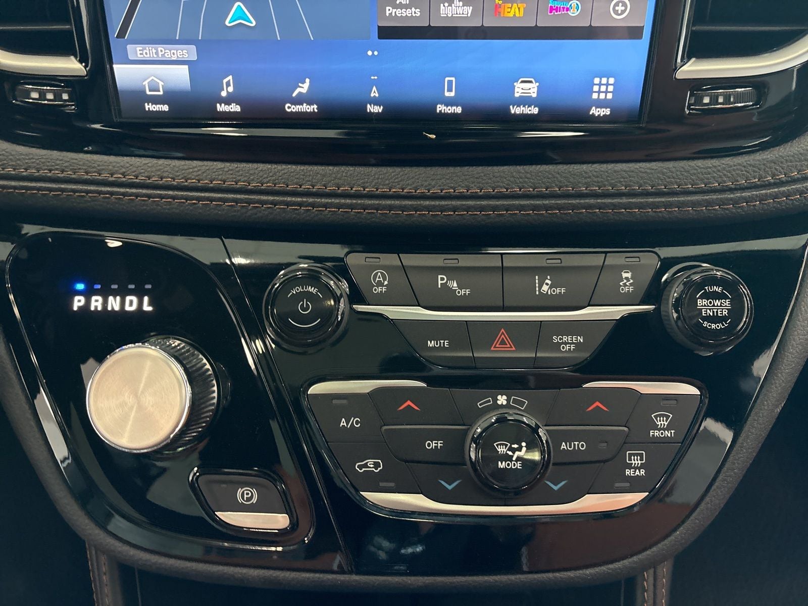 2026 Chrysler Pacifica PACIFICA PINNACLE