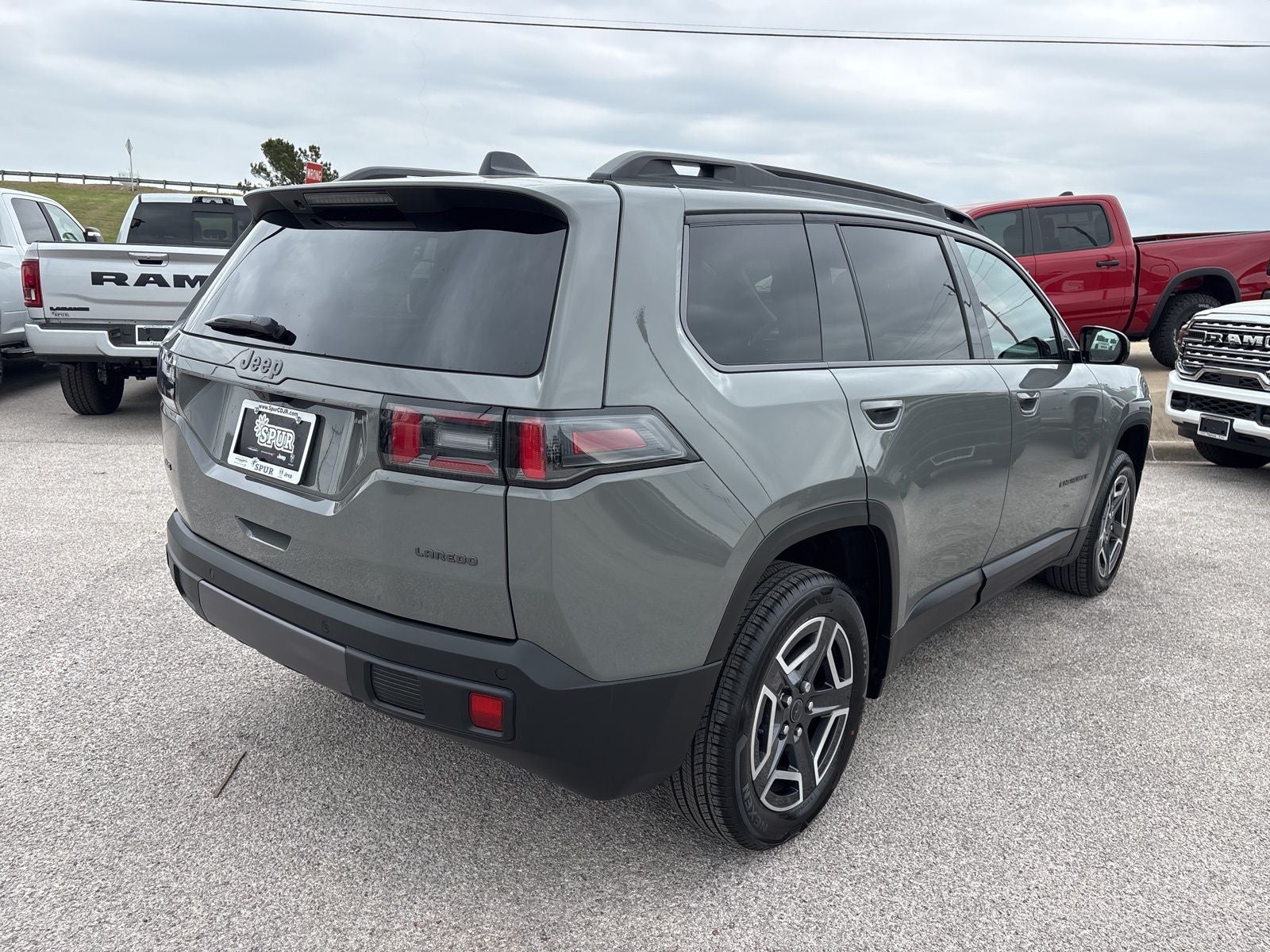 2026 Jeep Cherokee CHEROKEE LAREDO 4X4